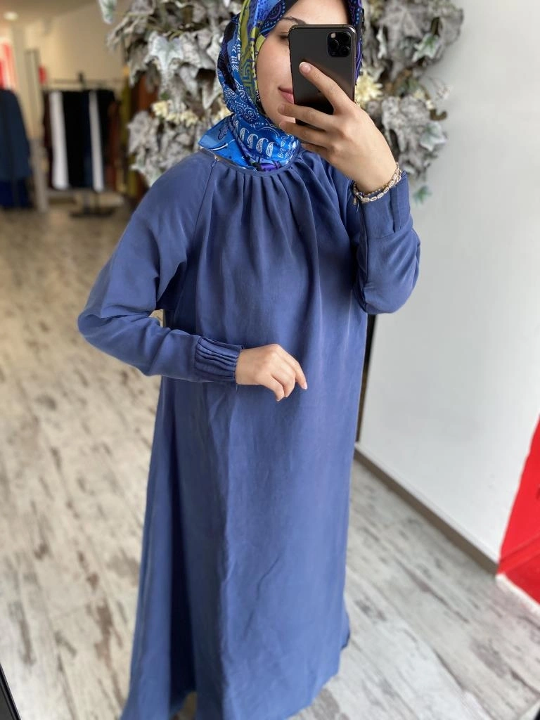 İnvee Yakası Pens Detaylı Tensel Elbise 6964