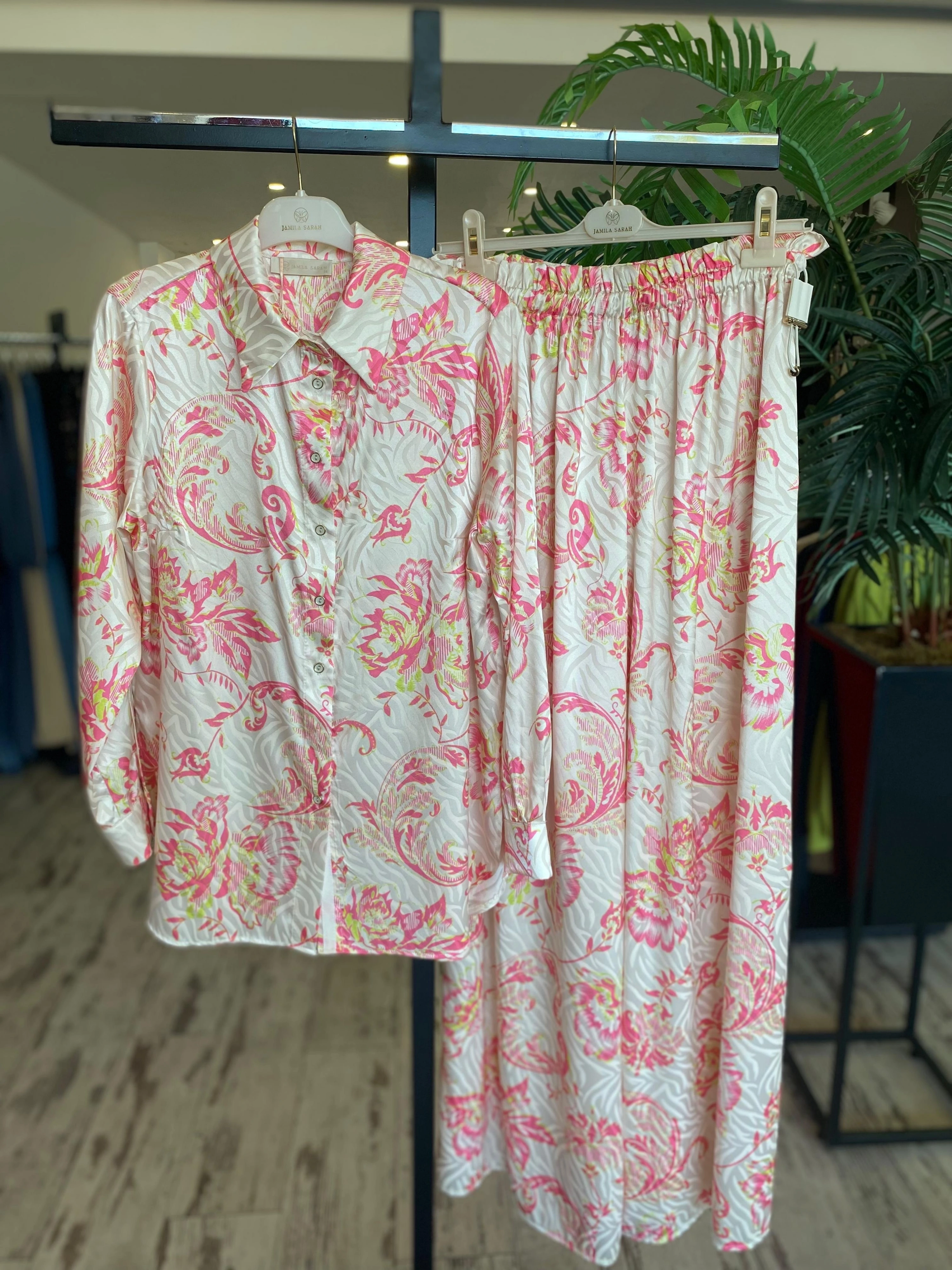 Jamila Sarah Desenli Saten Gömlek Pantolon Takım 9043