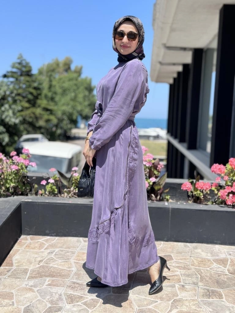 Misswhence Nakış ve Fermuar Detaylı Cupra İpek Elbise 37800