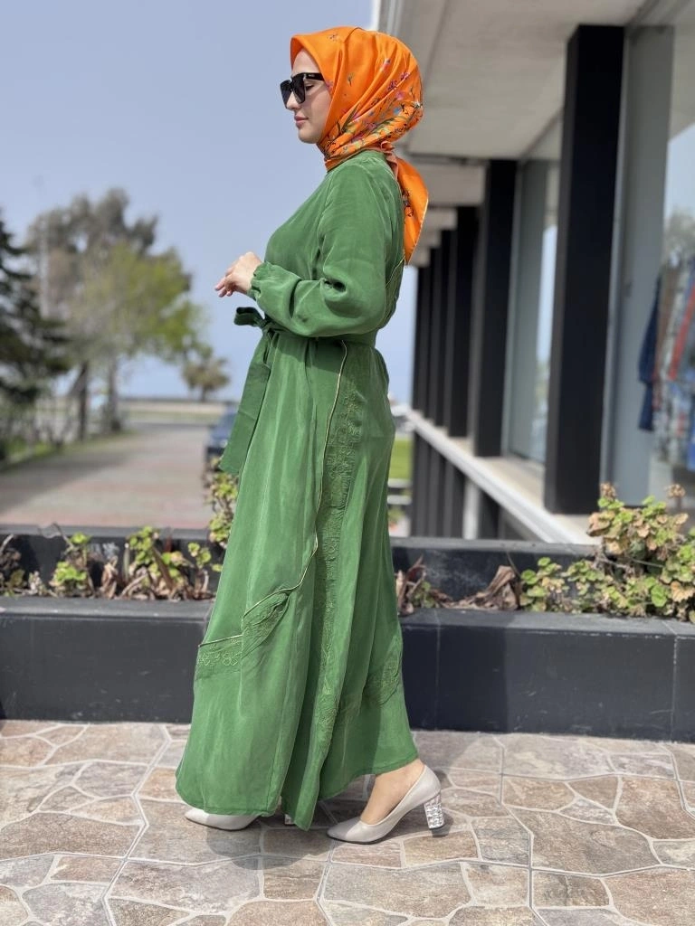 Misswhence Nakış ve Fermuar Detaylı Cupra İpek Elbise 37800