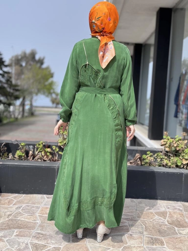 Misswhence Nakış ve Fermuar Detaylı Cupra İpek Elbise 37800