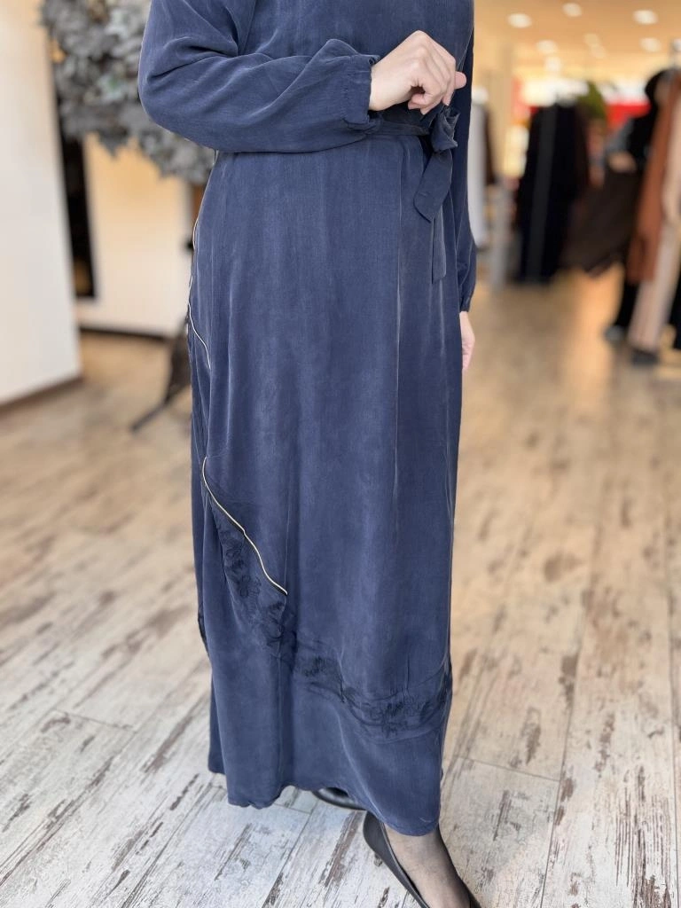 Misswhence Nakış ve Fermuar Detaylı Cupra İpek Elbise 37800