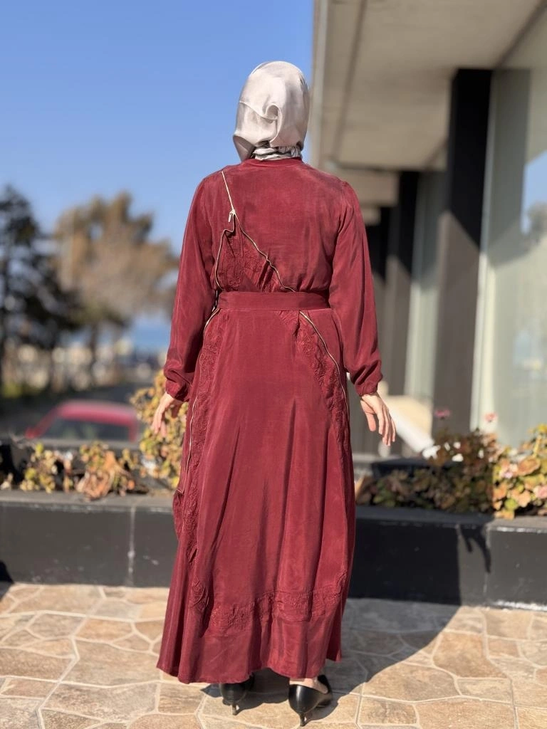 Misswhence Nakış ve Fermuar Detaylı Cupra İpek Elbise 37800