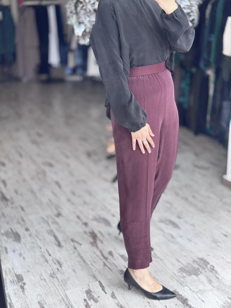 Misswhence Paçası Drape Detaylı Beli Lastikli Cupra İpek Pantolon 37108