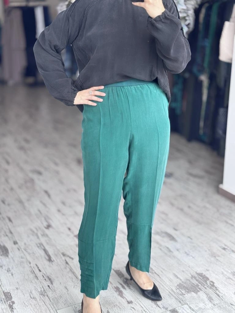 Misswhence Paçası Drape Detaylı Beli Lastikli Cupra İpek Pantolon 37108