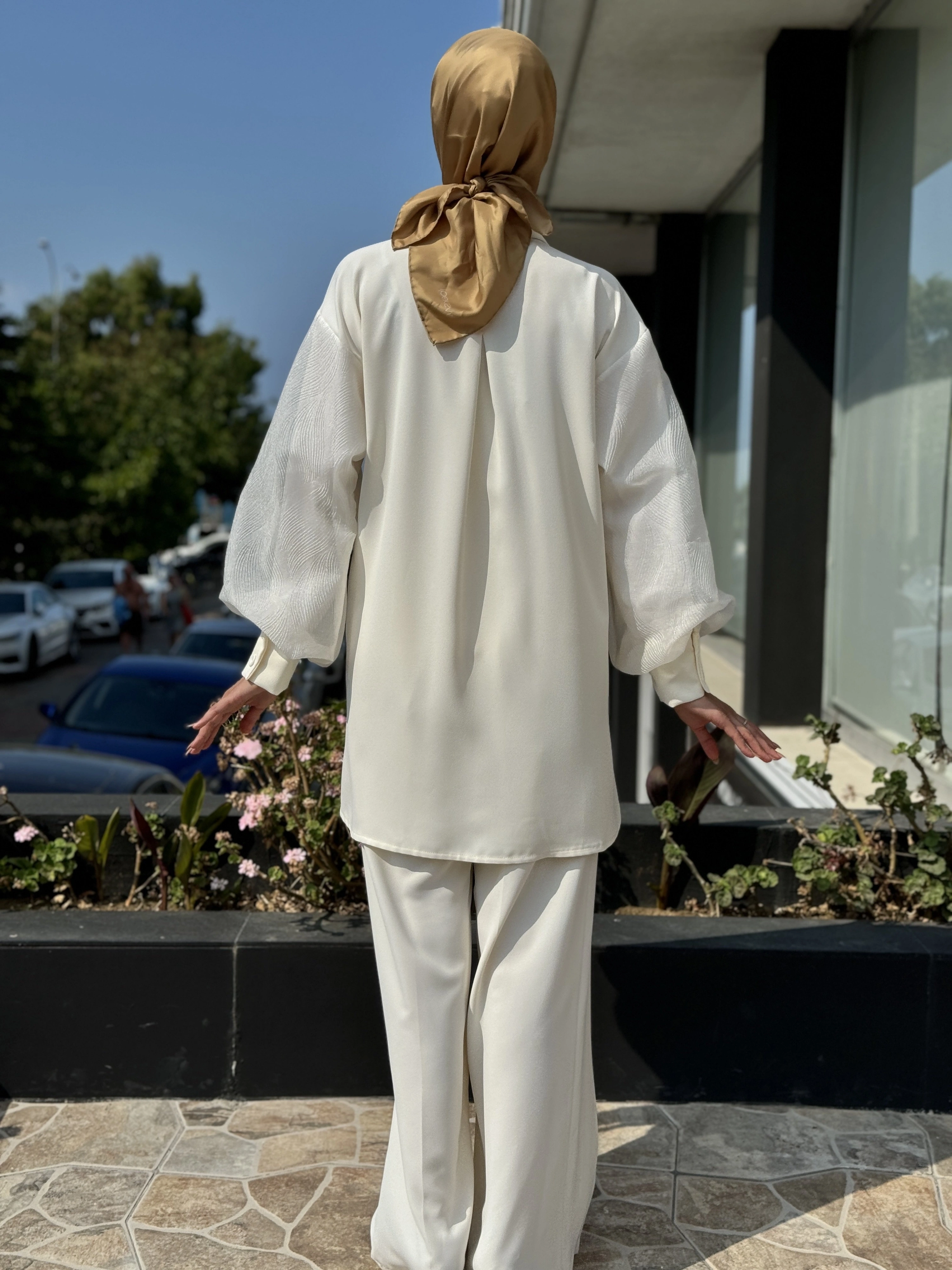 Qupra Kolları Organze Detaylı Şık Gömlek Pantolon Takım QAY62099