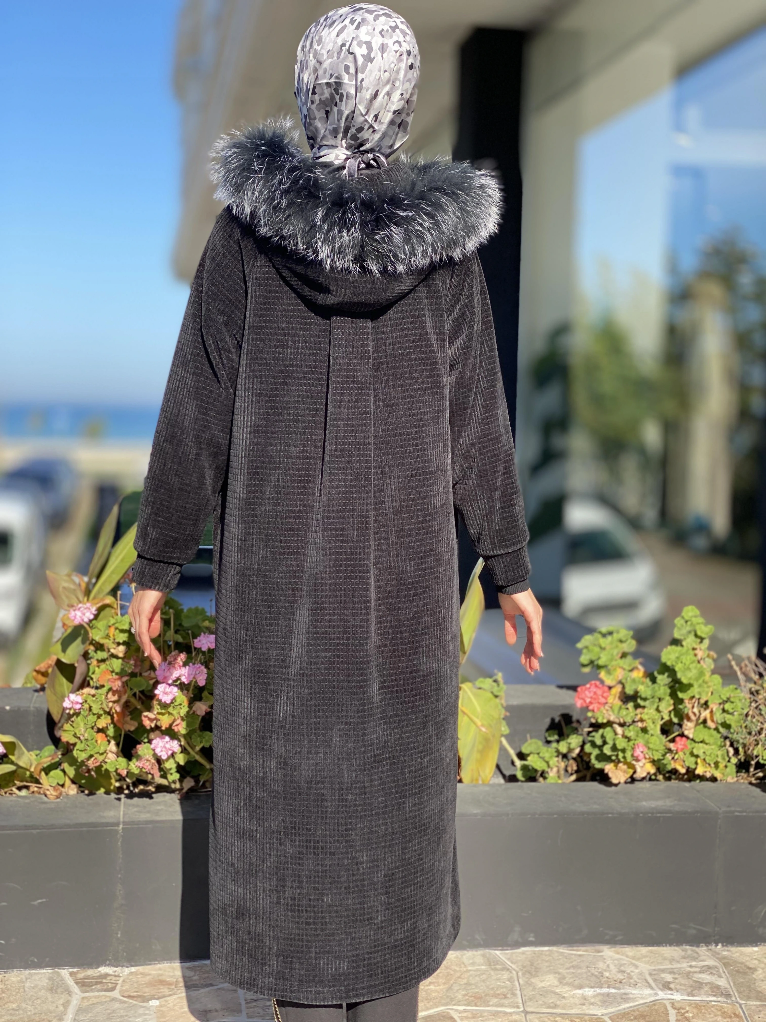 Qupra Kürk Detaylı Fermuarlı Kap QAV51038