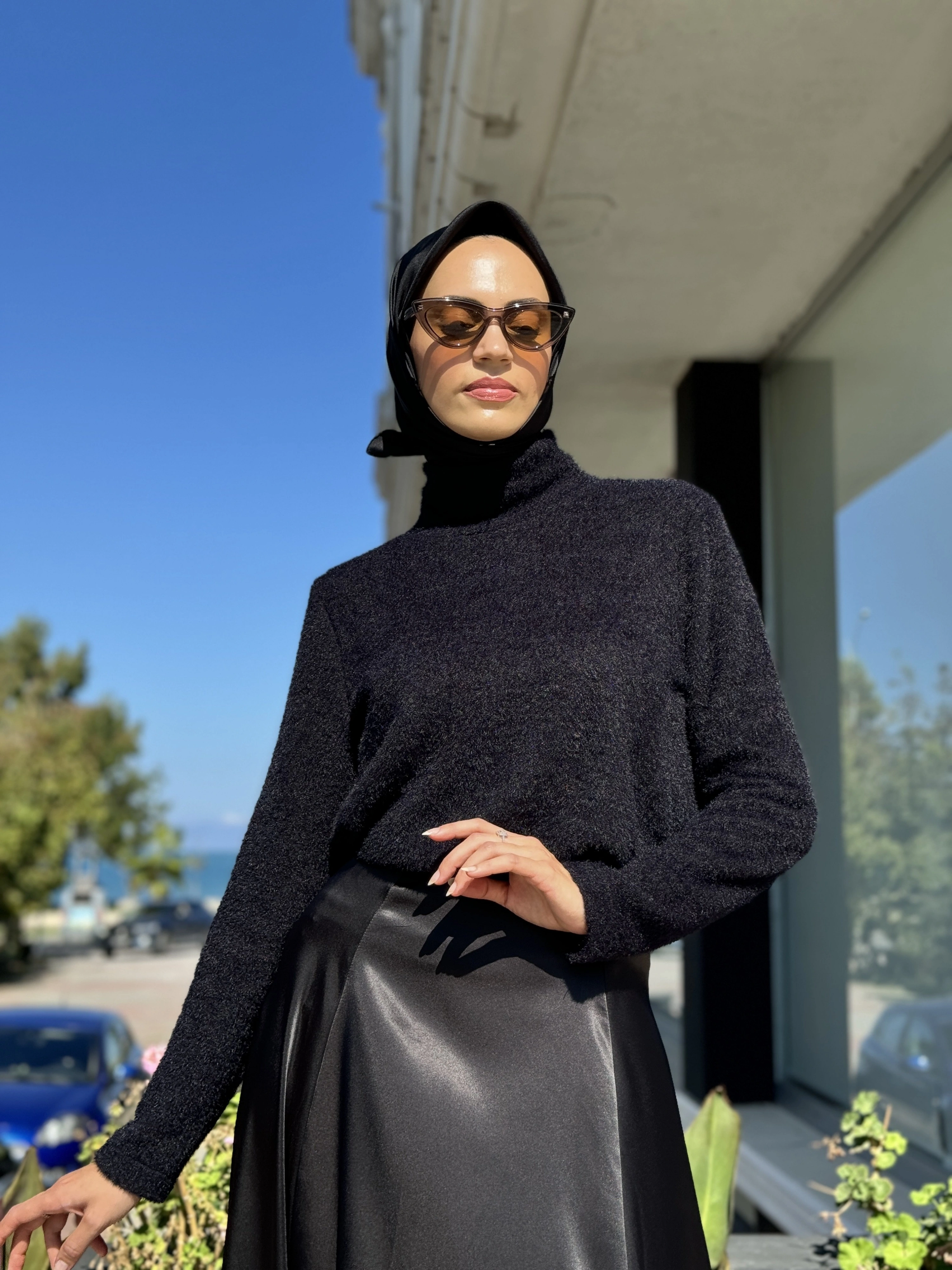 Qupra Taş Detaylı Bluz Balon Etek Takım QAZ72095