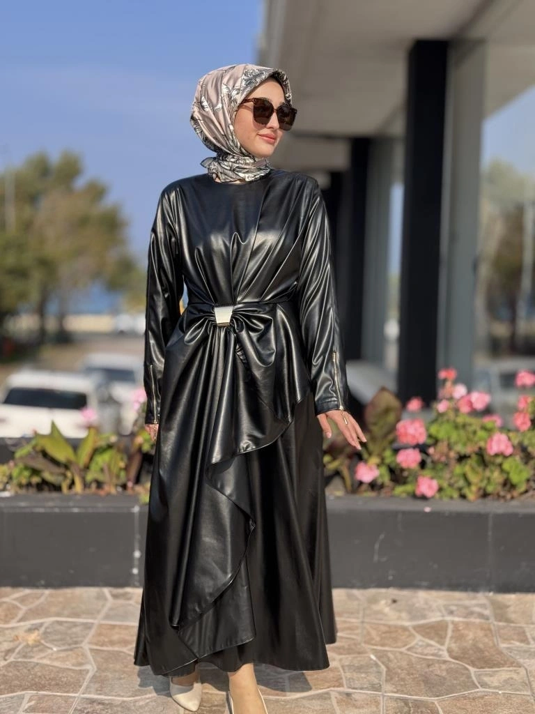 Vuu Belden Fiyonklu Deri Elbise