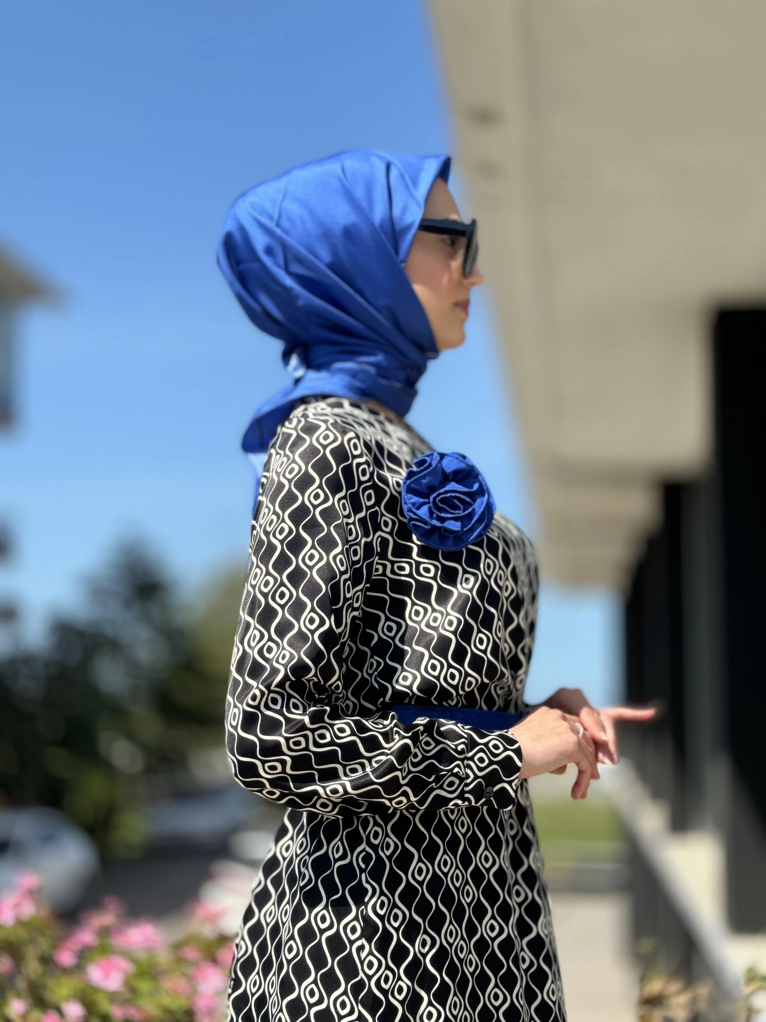 Almarwah Mavi Broş ve Kemerli Elbise 303764