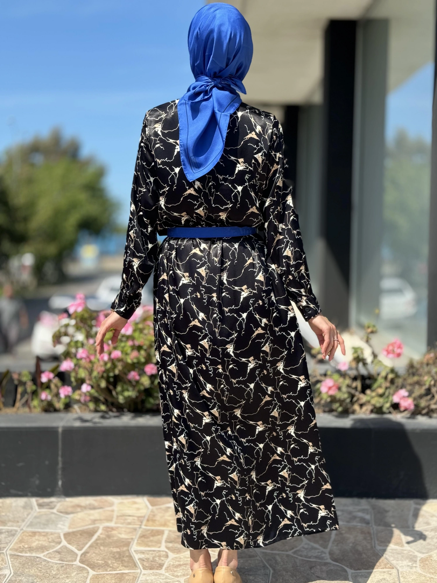 Almarwah Mavi Broş ve Kemerli Elbise 303764