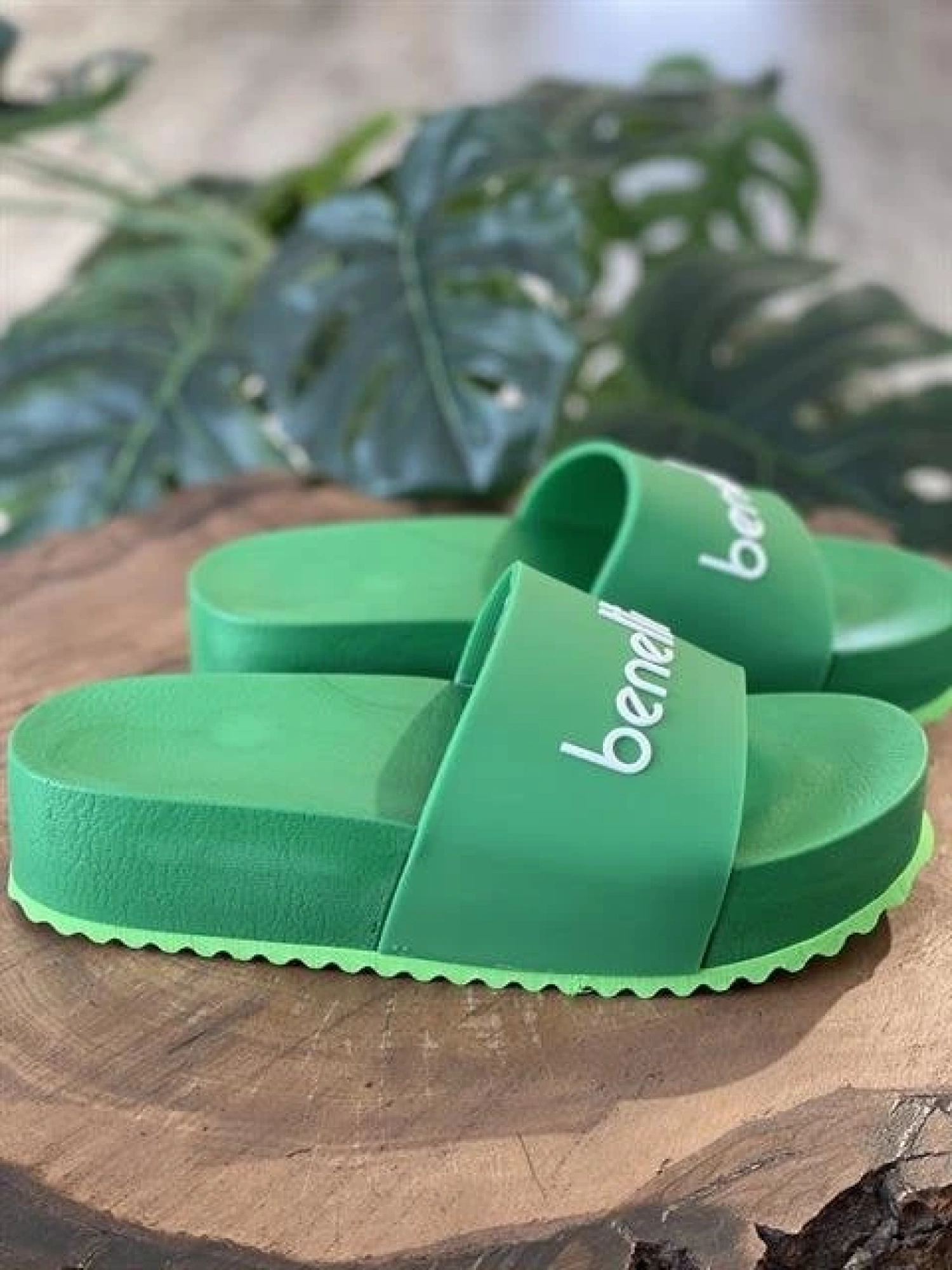 Benetton Yüksek Dolgu Taban, Kadın Yeşil Terlik BN1212