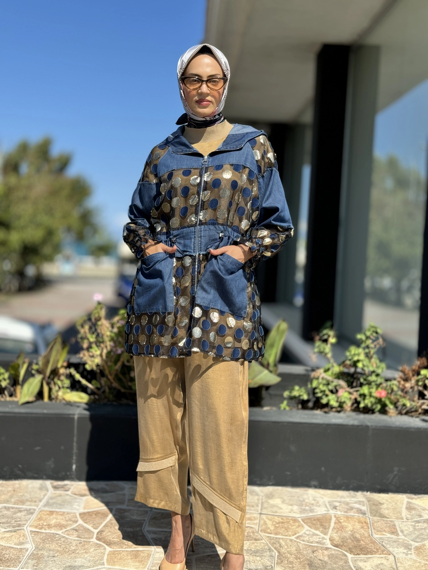 Ghisa Kapüşonlu Puantiyeli Organze Detaylı Ceket 3889