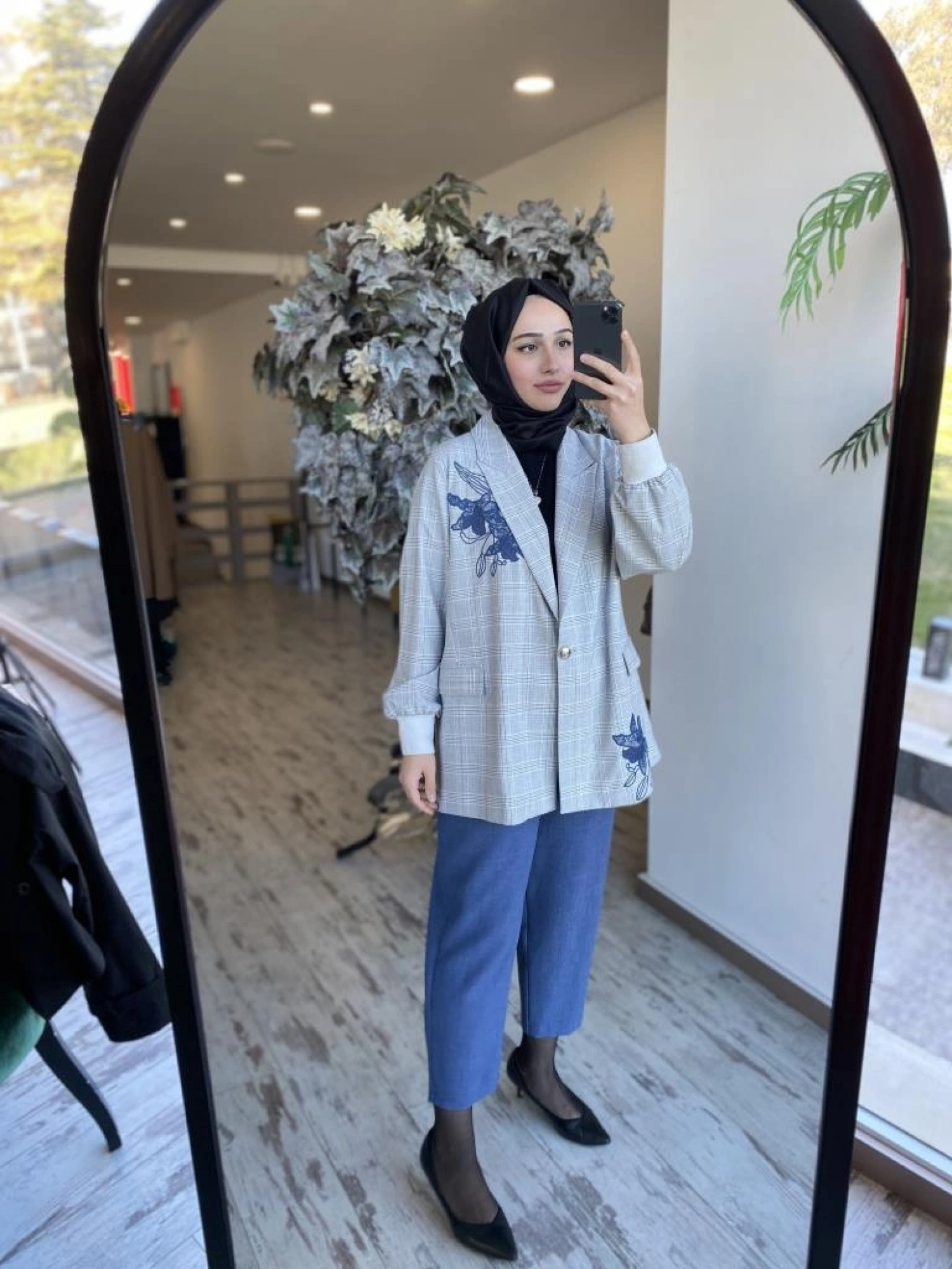 Ghisa Nakış İşlemeli Kareli Ceket Pantolon Takım 3940