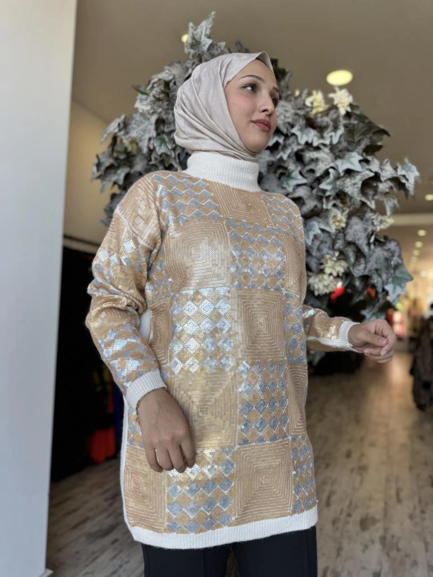 Ghisa Payet Detaylı Triko Tunik G241466