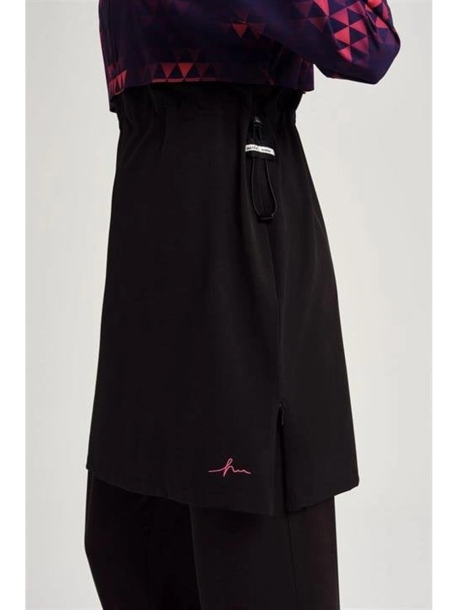 Haşema Esila Serisi Siyah-Fuşta Tam Tesettür Tek Mayo Üstü HSM2934