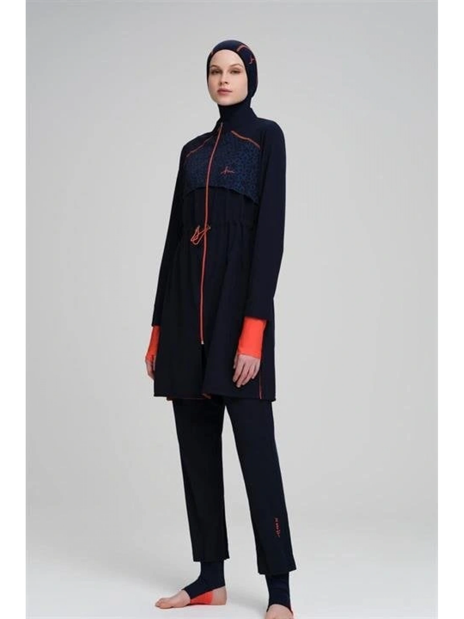 Haşema Performans Serisi 6 Parça Lacivert Tesettür Mayo HSM2010