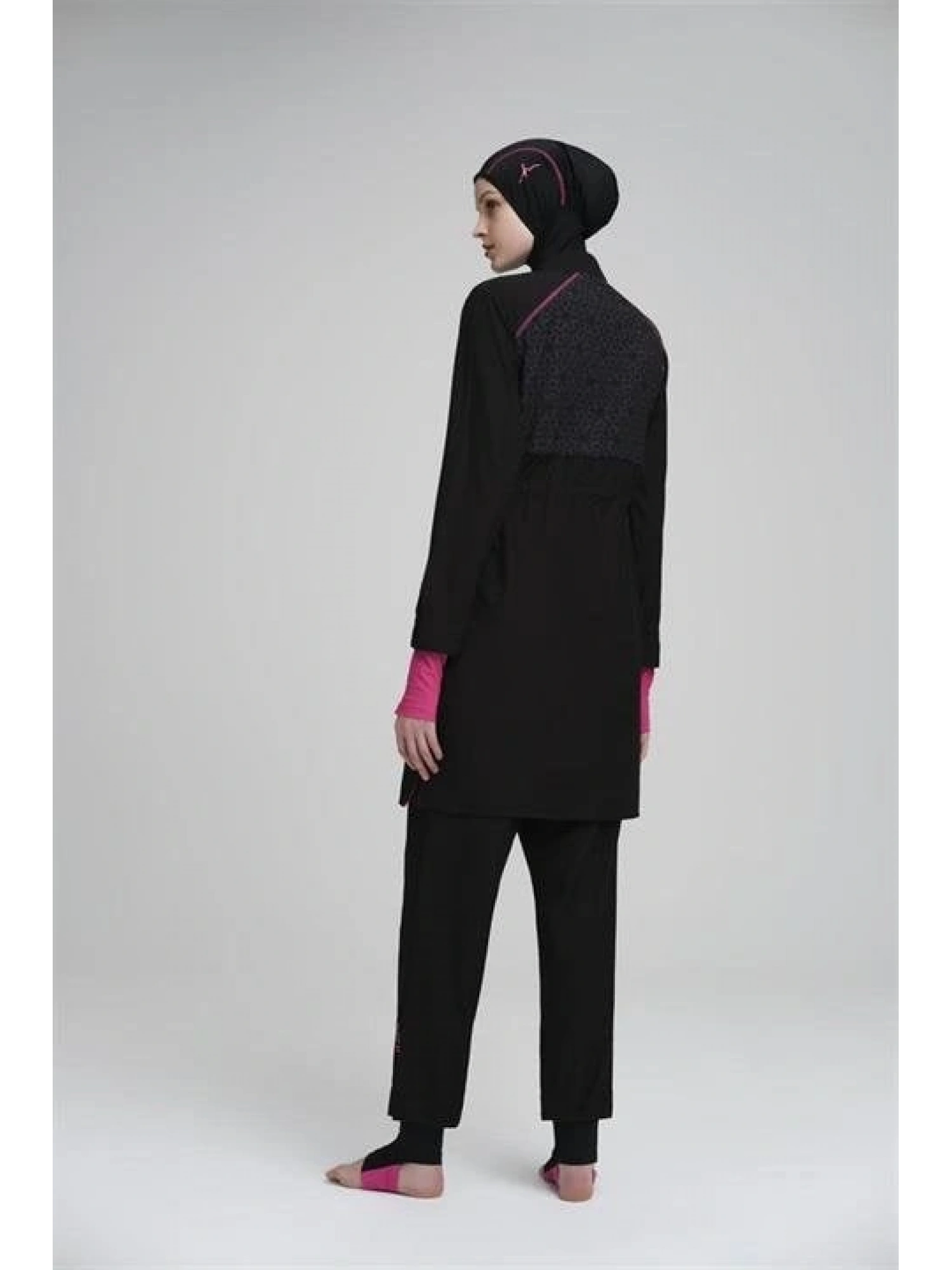 Haşema Performans Serisi 6 Parça Siyah Tesettür Mayo HSM2010