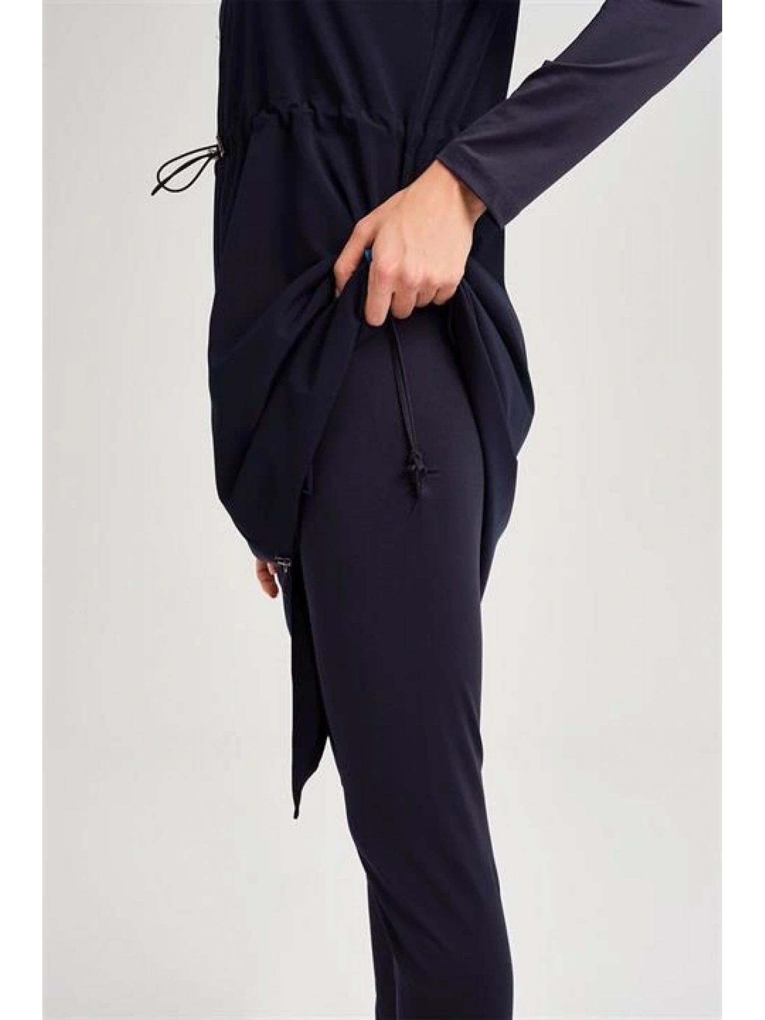 Haşema Su Serisi 5 Parça Lacivert Tesettür Mayo Takımı HSM3050