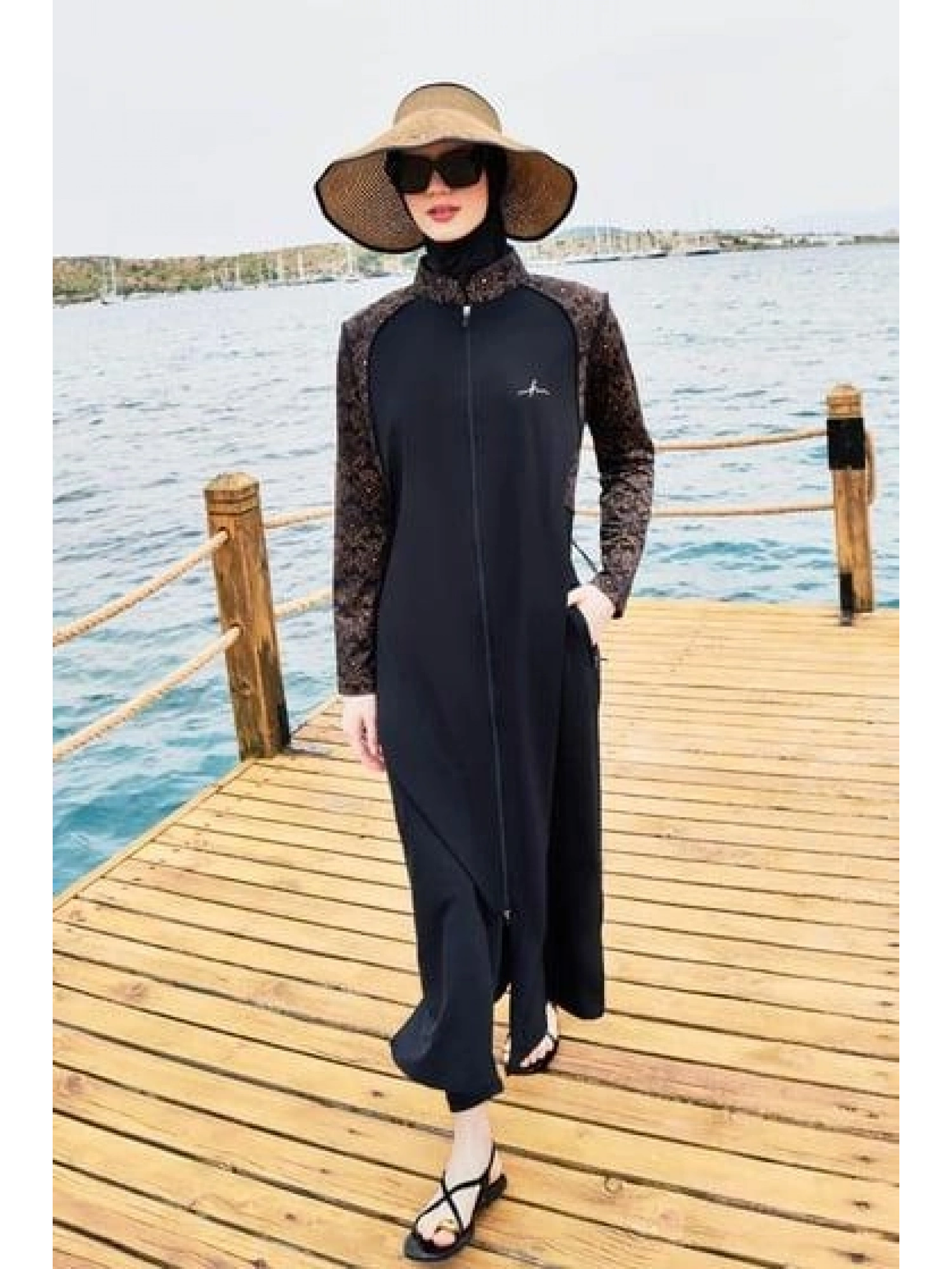 Haşema Tam Boy Kolu Desenli Siyah 5 Parça Tesettür Mayo Takımı HSM4053