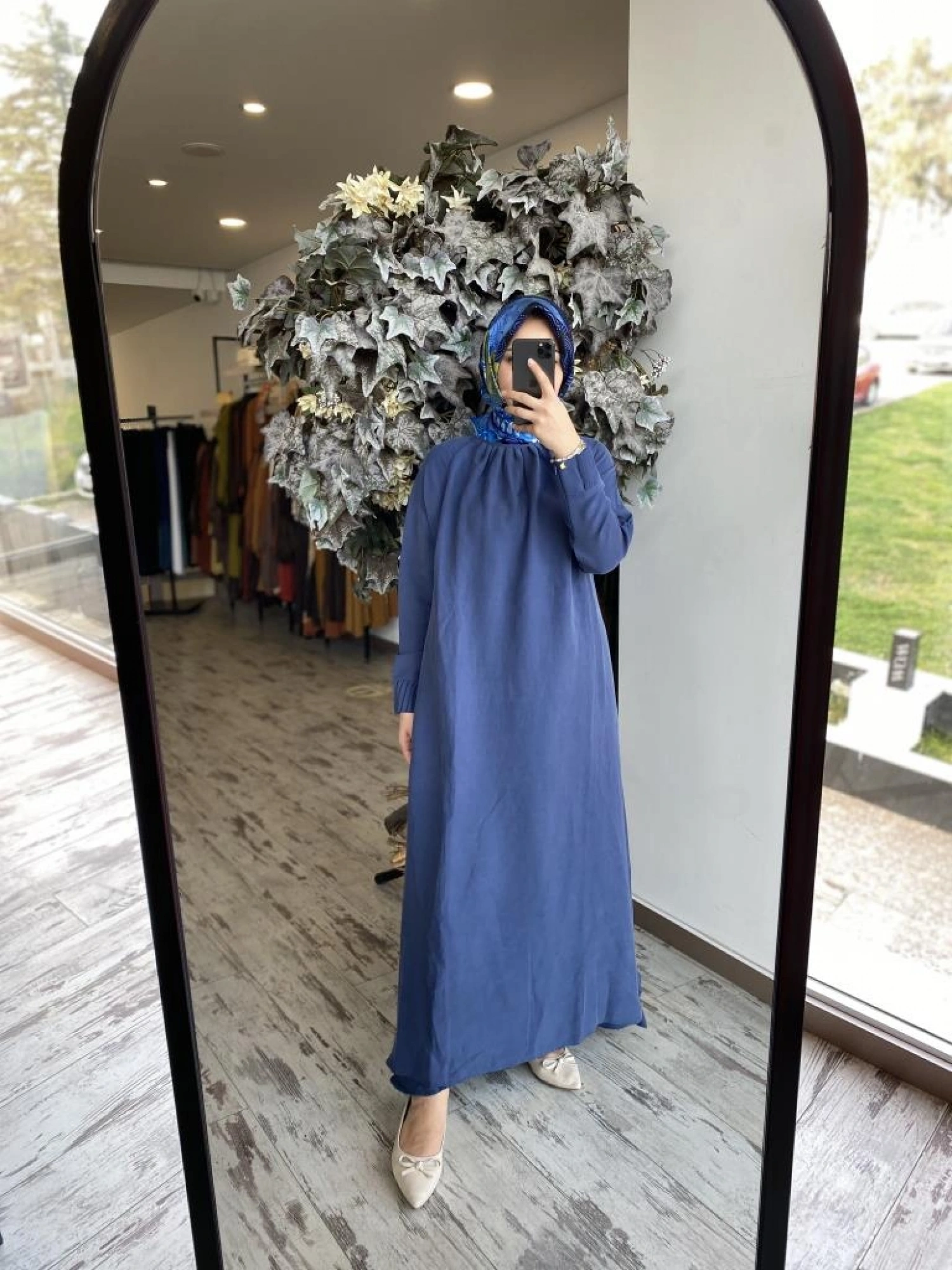 İnvee Yakası Pens Detaylı Tensel Elbise 6964