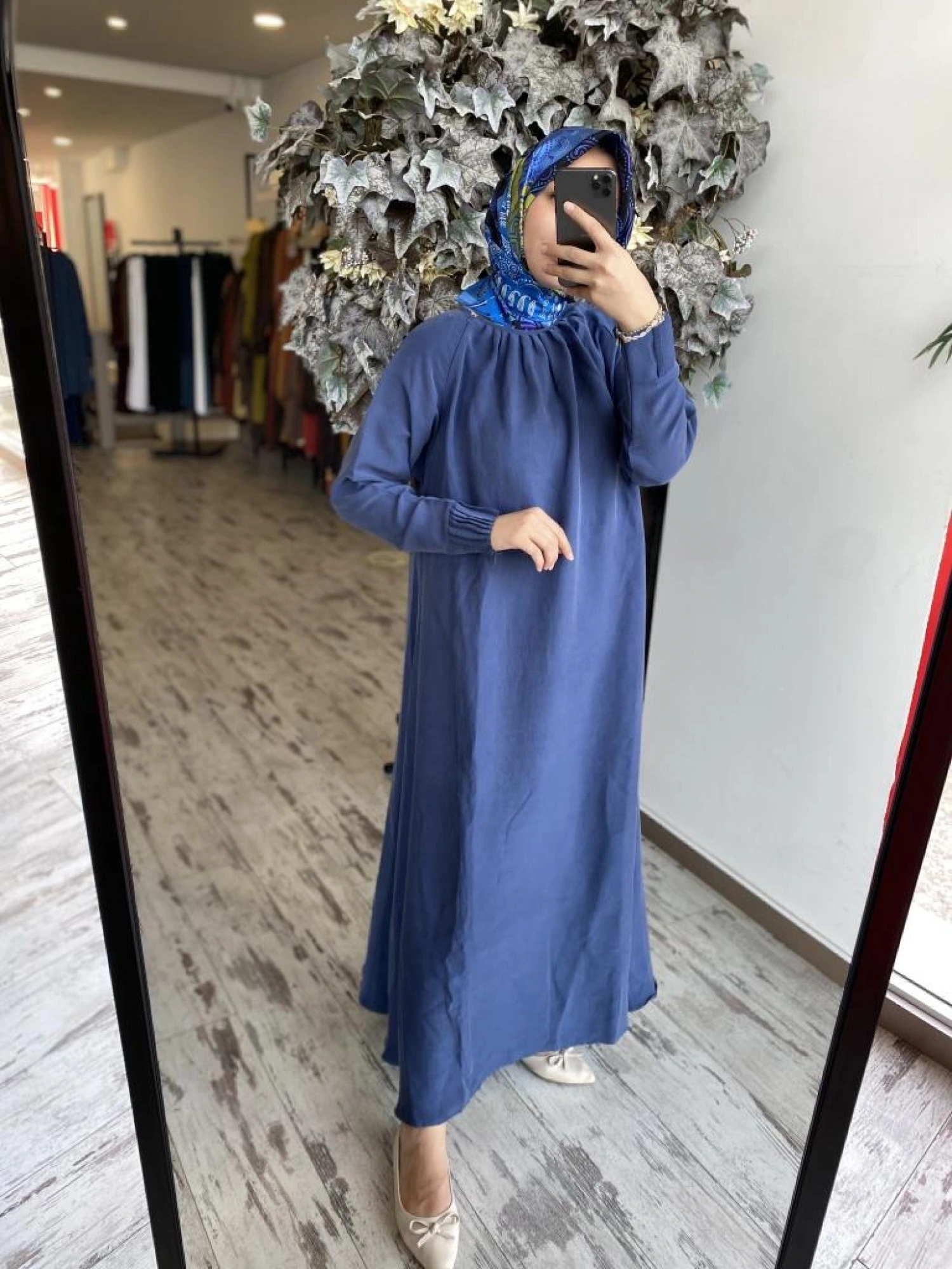 İnvee Yakası Pens Detaylı Tensel Elbise 6964