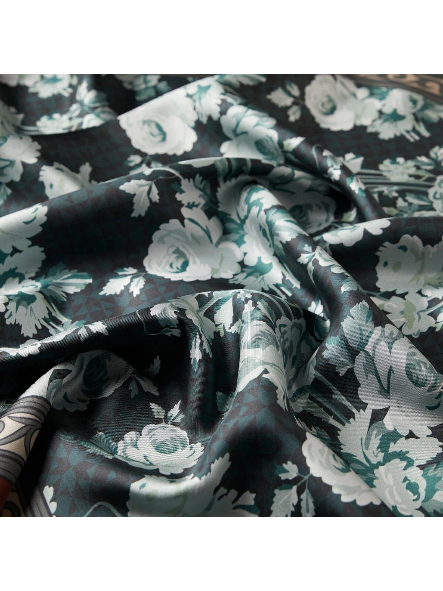 İPEKEVİ İPEK EŞARP 1301