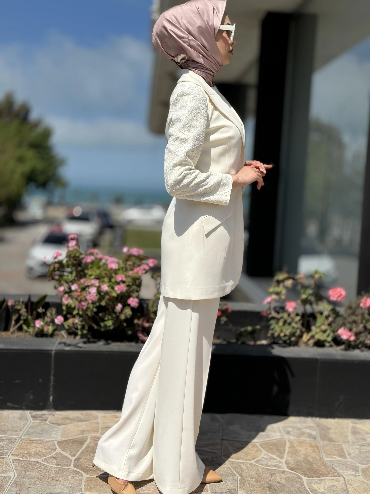 Jamila Sarah Kolları ve Arkası Dantel İşlemeli Ceket Pantolon Takım 9022