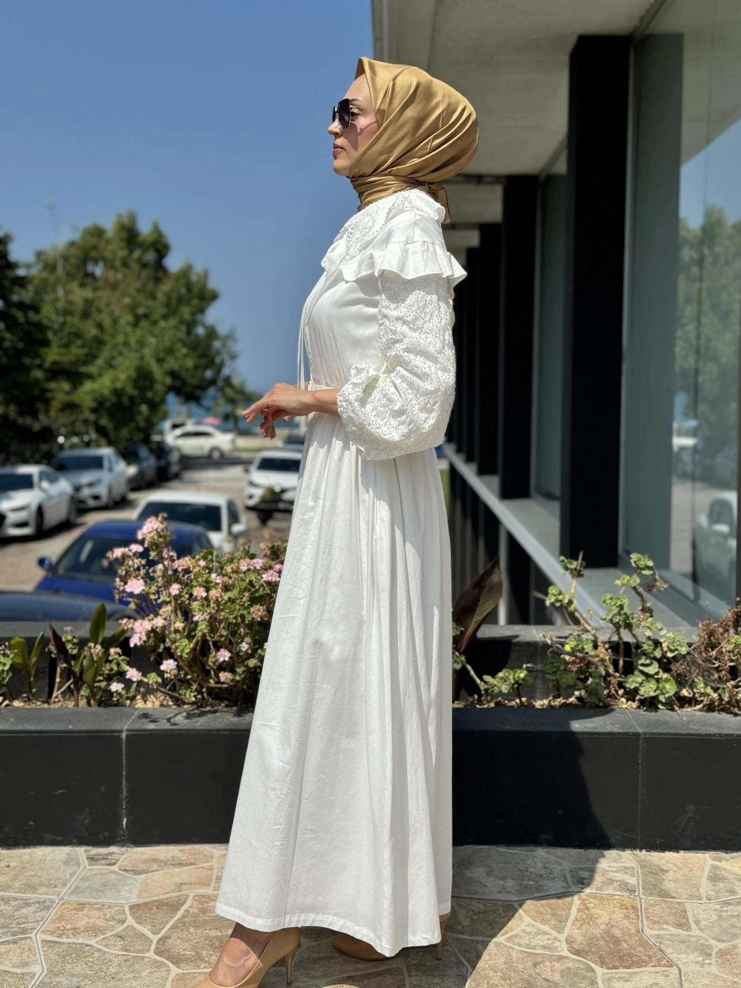 Jamila Sarah Kolları Yakası Boncuklu Fırfırlı Elbise 3052