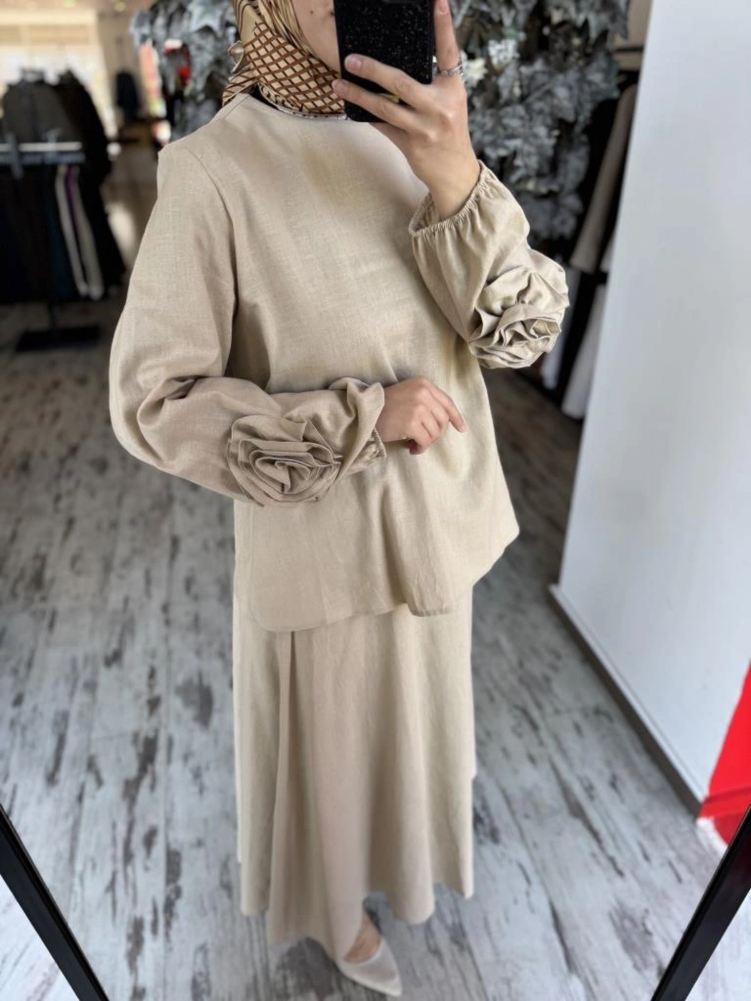 Kahma Kolları Gül Detaylı Pamuk Keten Bluz Etek Takım