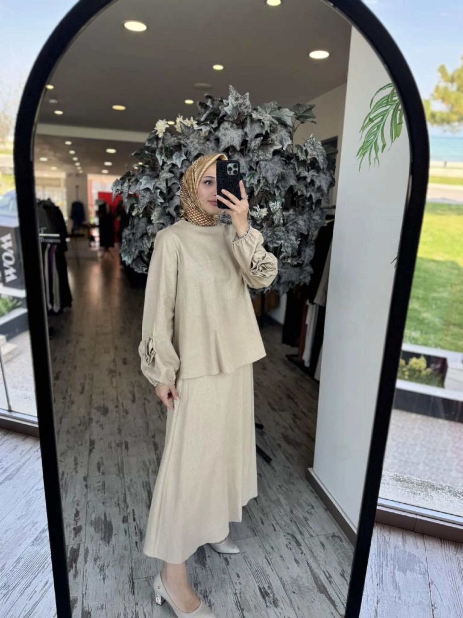 Kahma Kolları Gül Detaylı Pamuk Keten Bluz Etek Takım