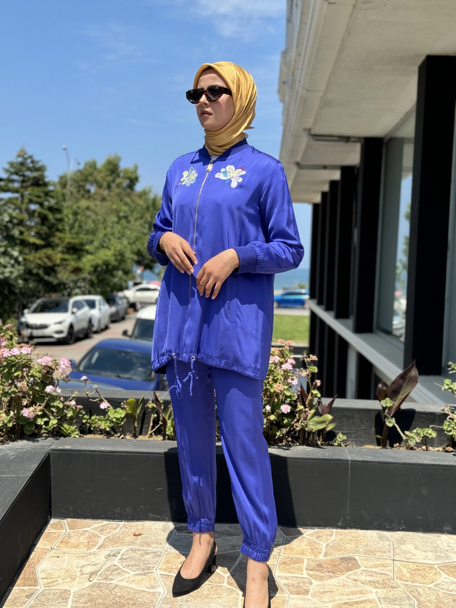 Lisa Sırtı Ve Göğsü İşlemeli Ceket  Pantolon Takım 3026