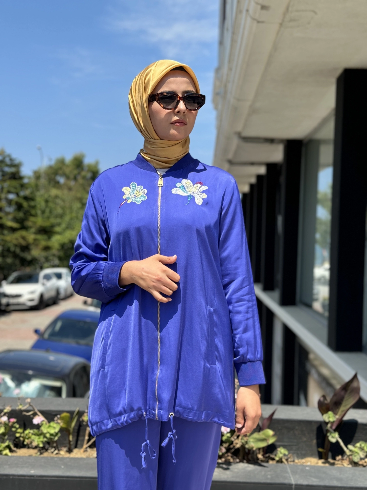 Lisa Sırtı Ve Göğsü İşlemeli Ceket  Pantolon Takım 3026