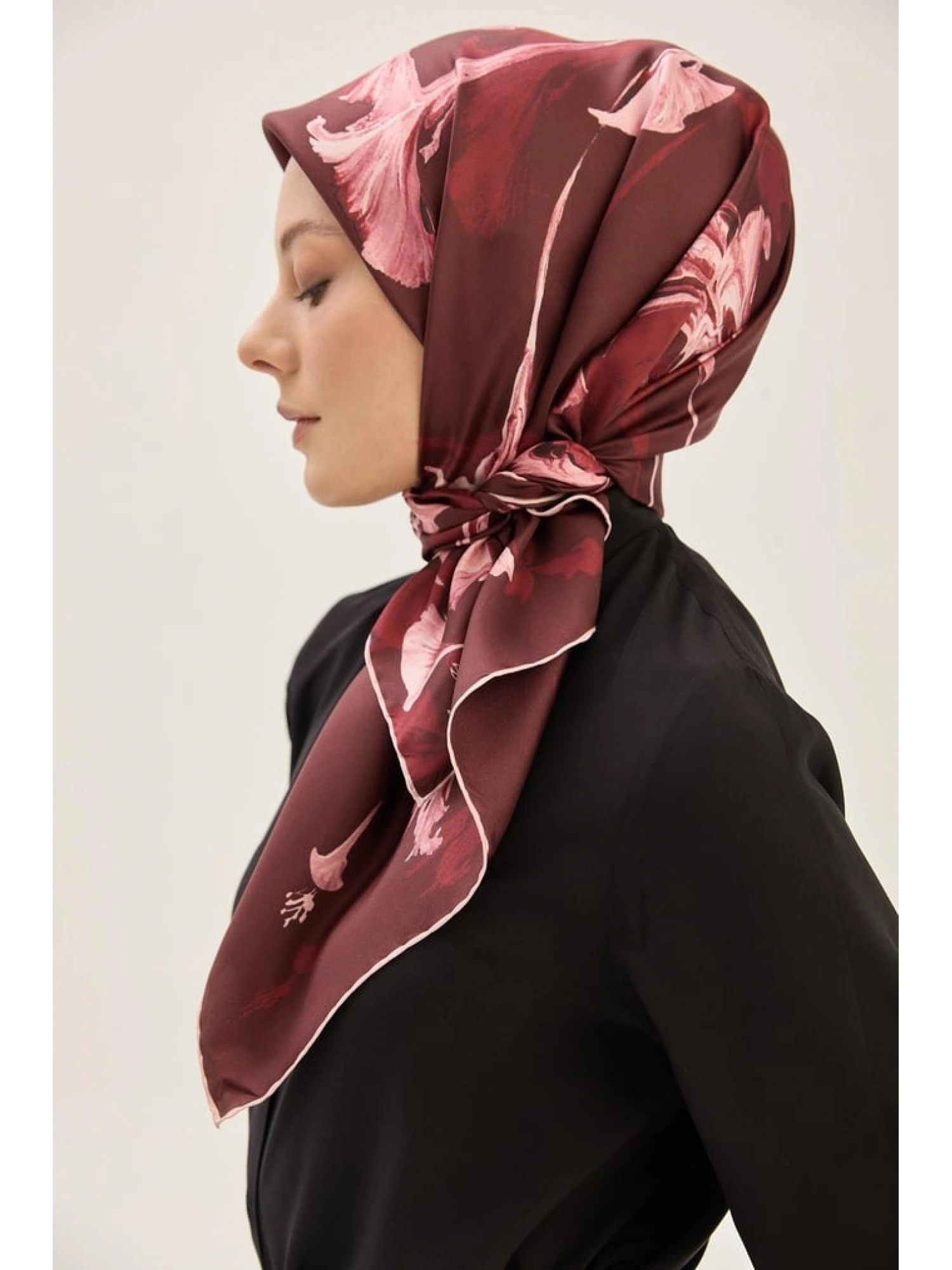 Maisa Eflin 90X90 Twil İpek Eşarp