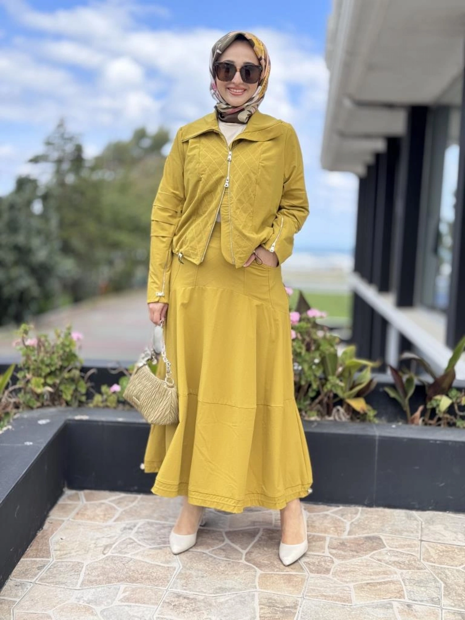 Misswhence Dikiş ve Büzgü Detaylı Ceket Etek Takım 38208