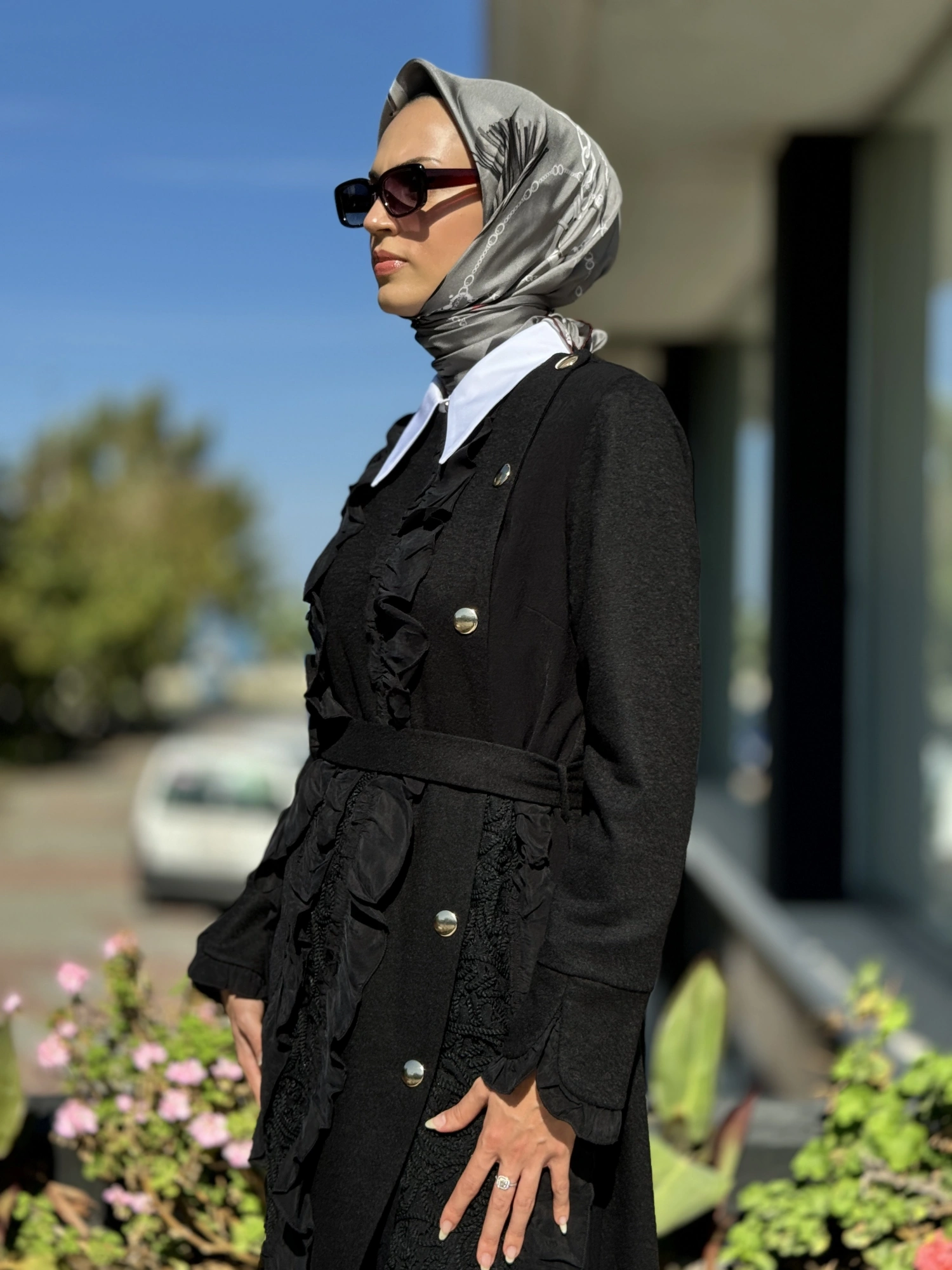 Misswhence Nakış ve İpek Fırfır Detaylı Ezme Keçe Siyah Pardesü 36500