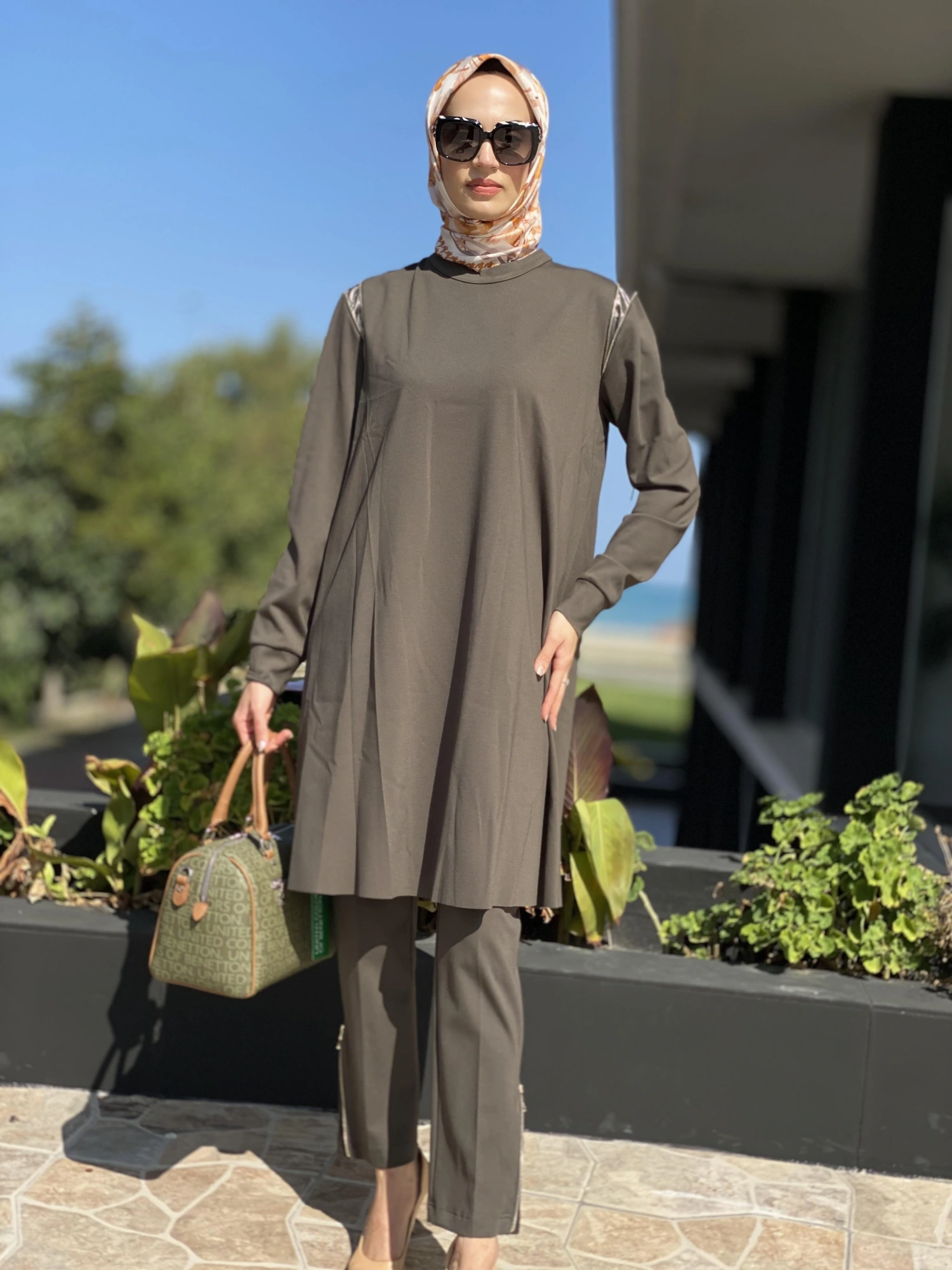 Misswhence Omzu Fermuarlı Viscon Tunik 34012