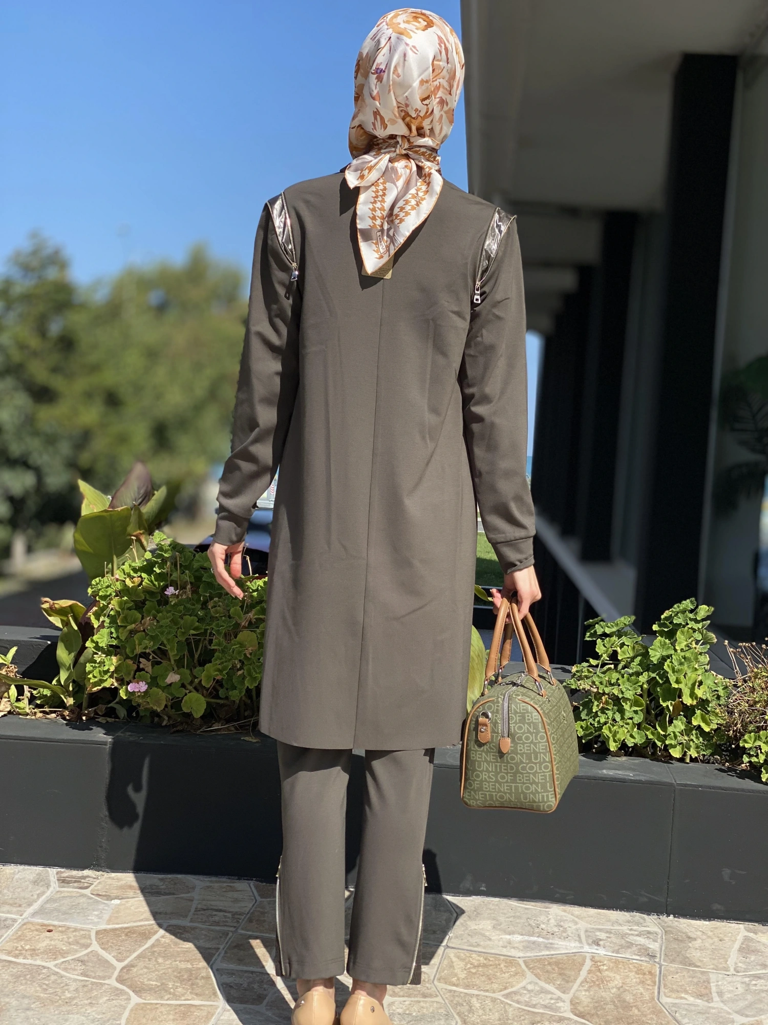 Misswhence Omzu Fermuarlı Viscon Tunik 34012