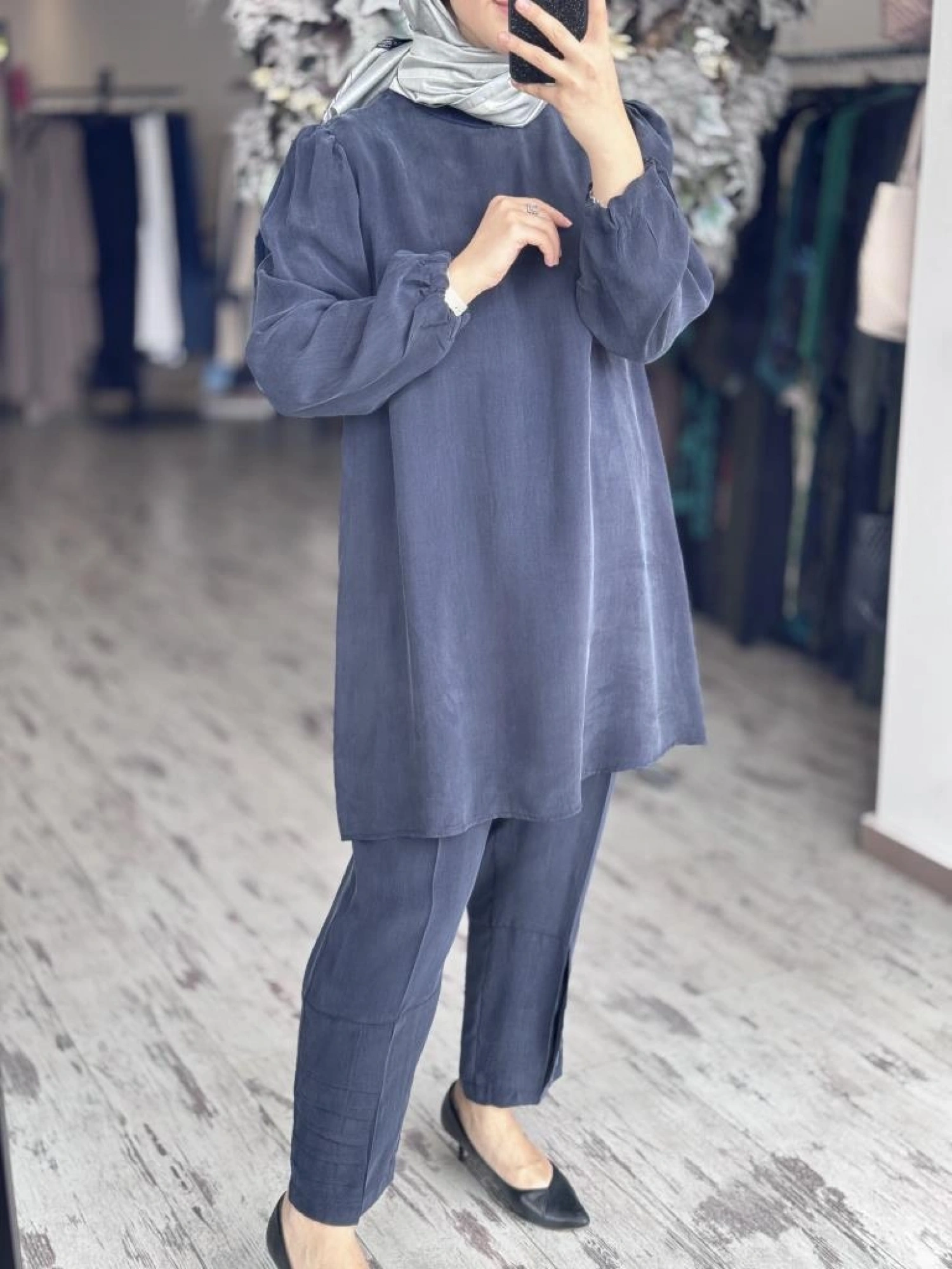 Misswhence Paçası Drape Detaylı Beli Lastikli Cupra İpek Pantolon 37108