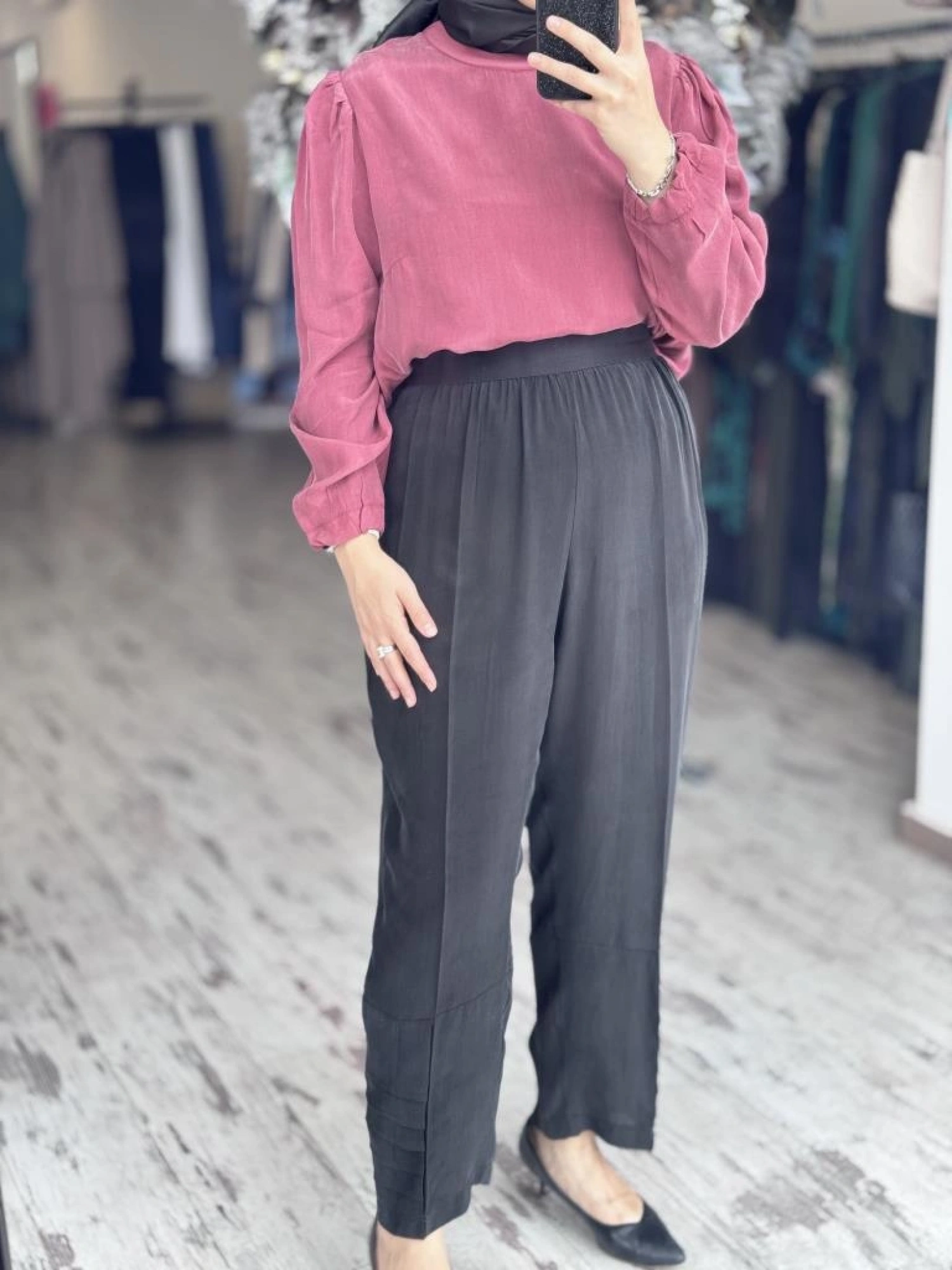 Misswhence Paçası Drape Detaylı Beli Lastikli Cupra İpek Pantolon 37108