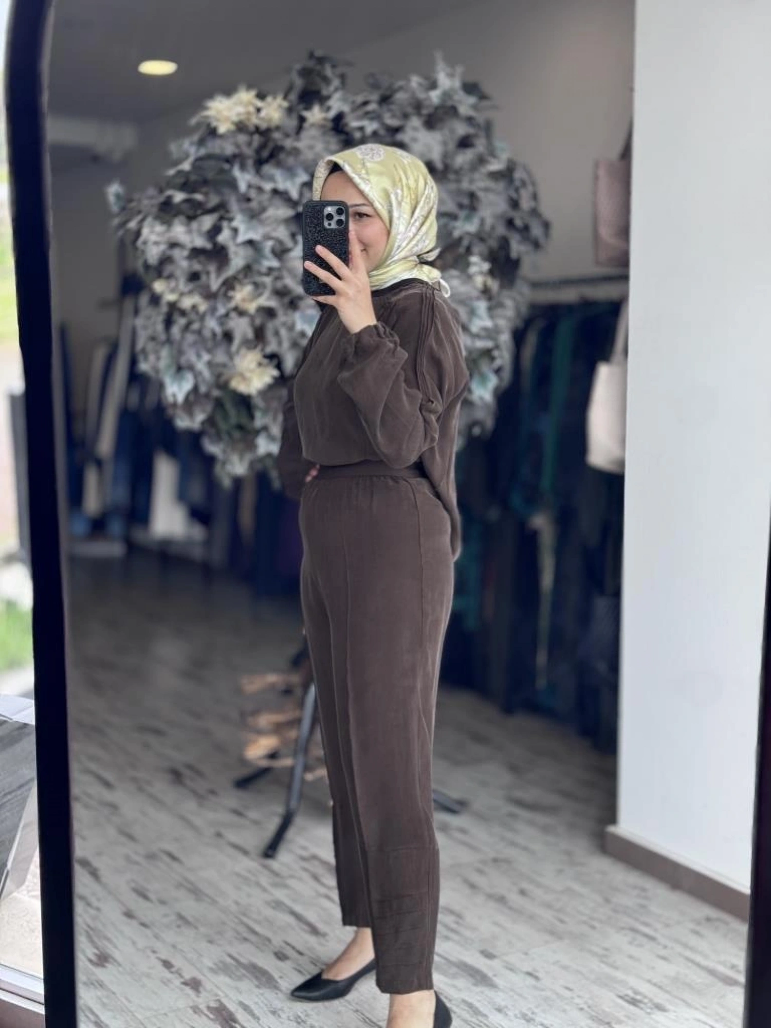 Misswhence Paçası Drape Detaylı Beli Lastikli Cupra İpek Pantolon 37108