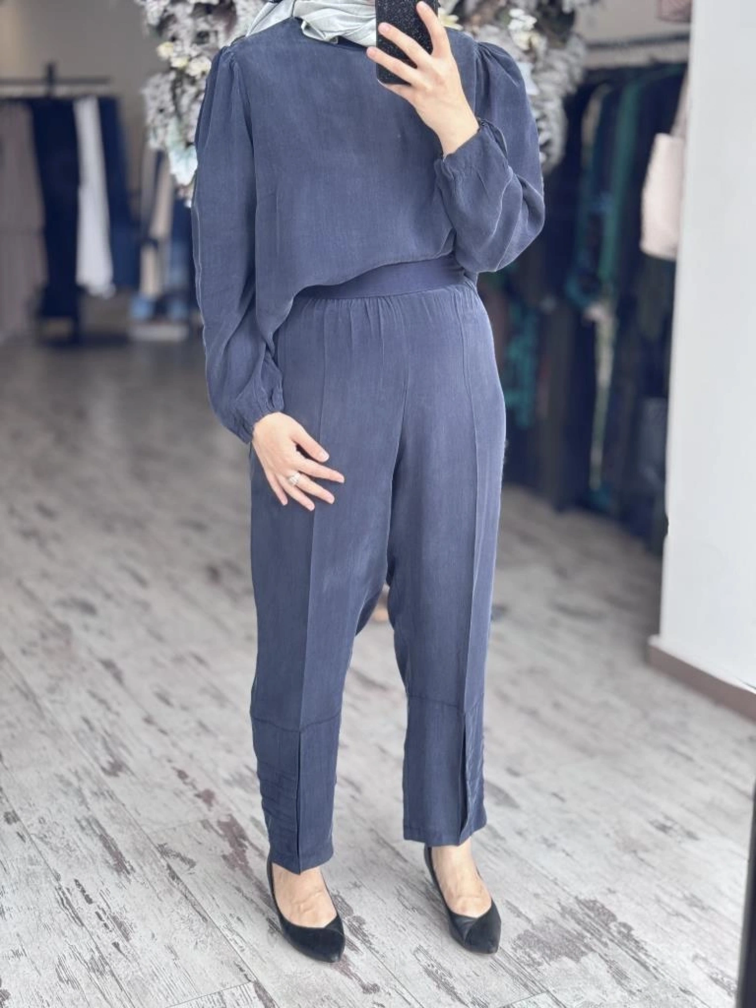 Misswhence Paçası Drape Detaylı Beli Lastikli Cupra İpek Pantolon 37108