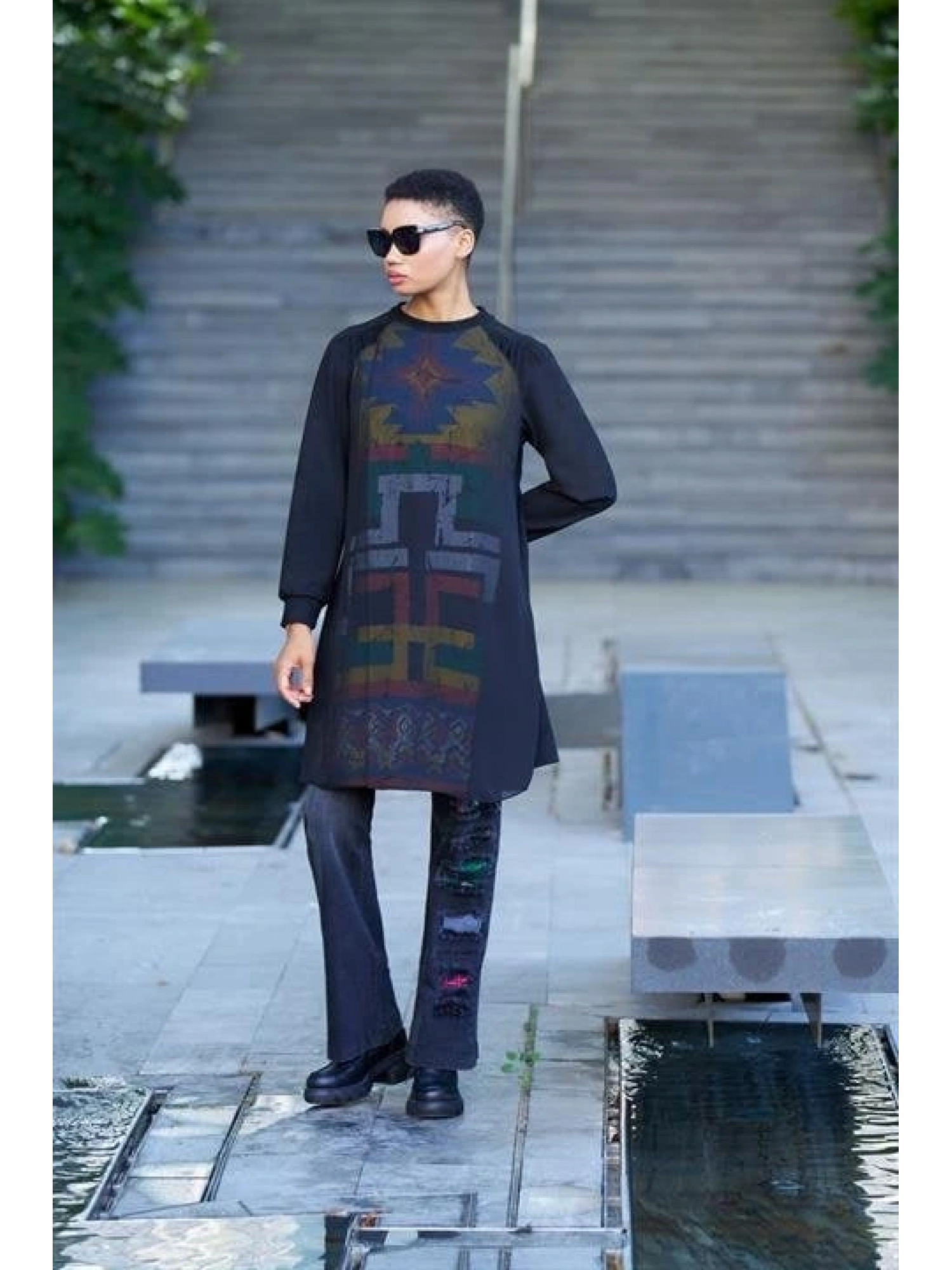 Misswhence Paçası Nakışlı, Kapalı Yırtık İspanyol Paça Kot Pantolon 34103N