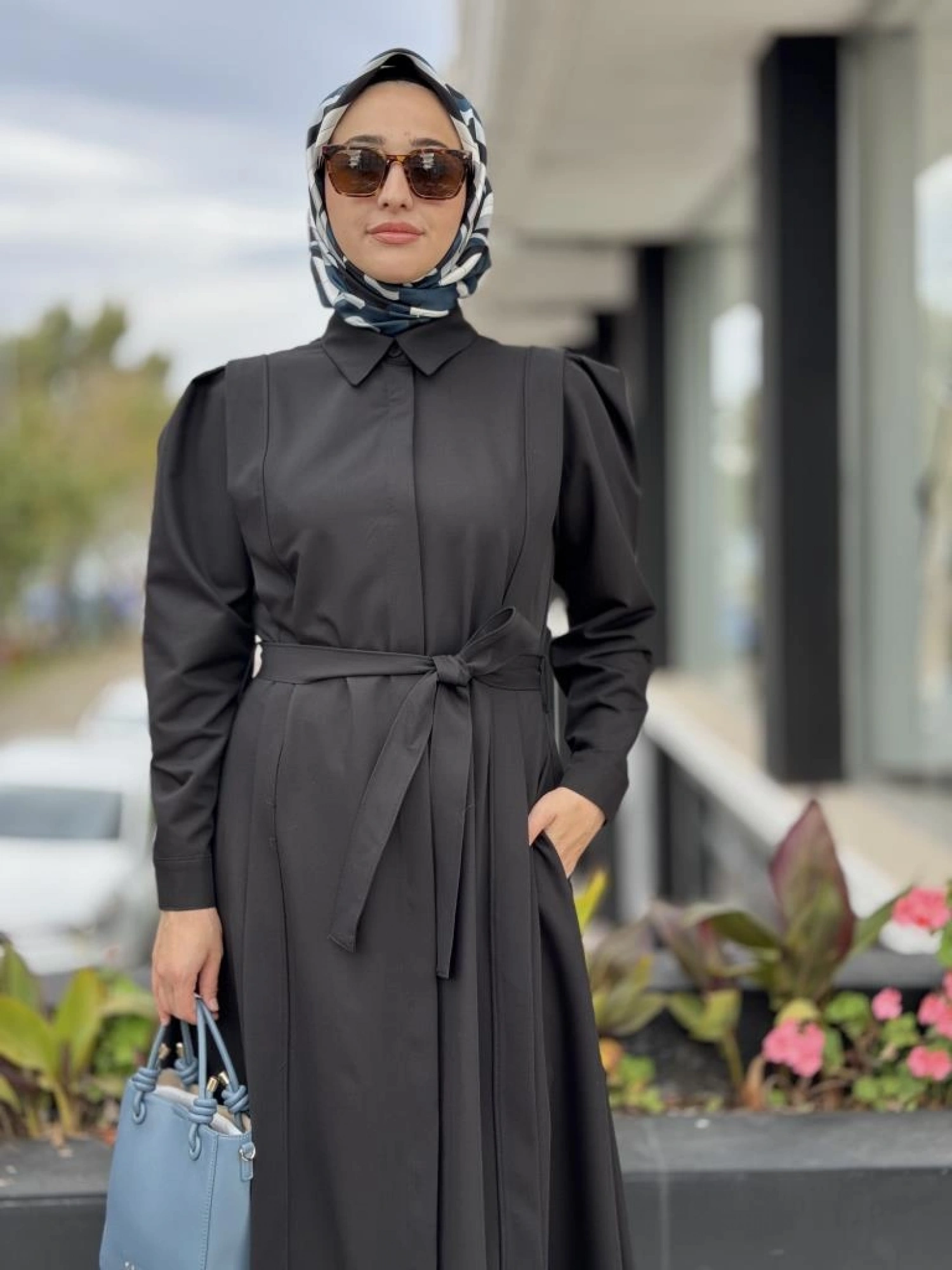 Qupra Etek Ucu Nakış İşlemeli Omuz Detaylı ElbiseWAC95003