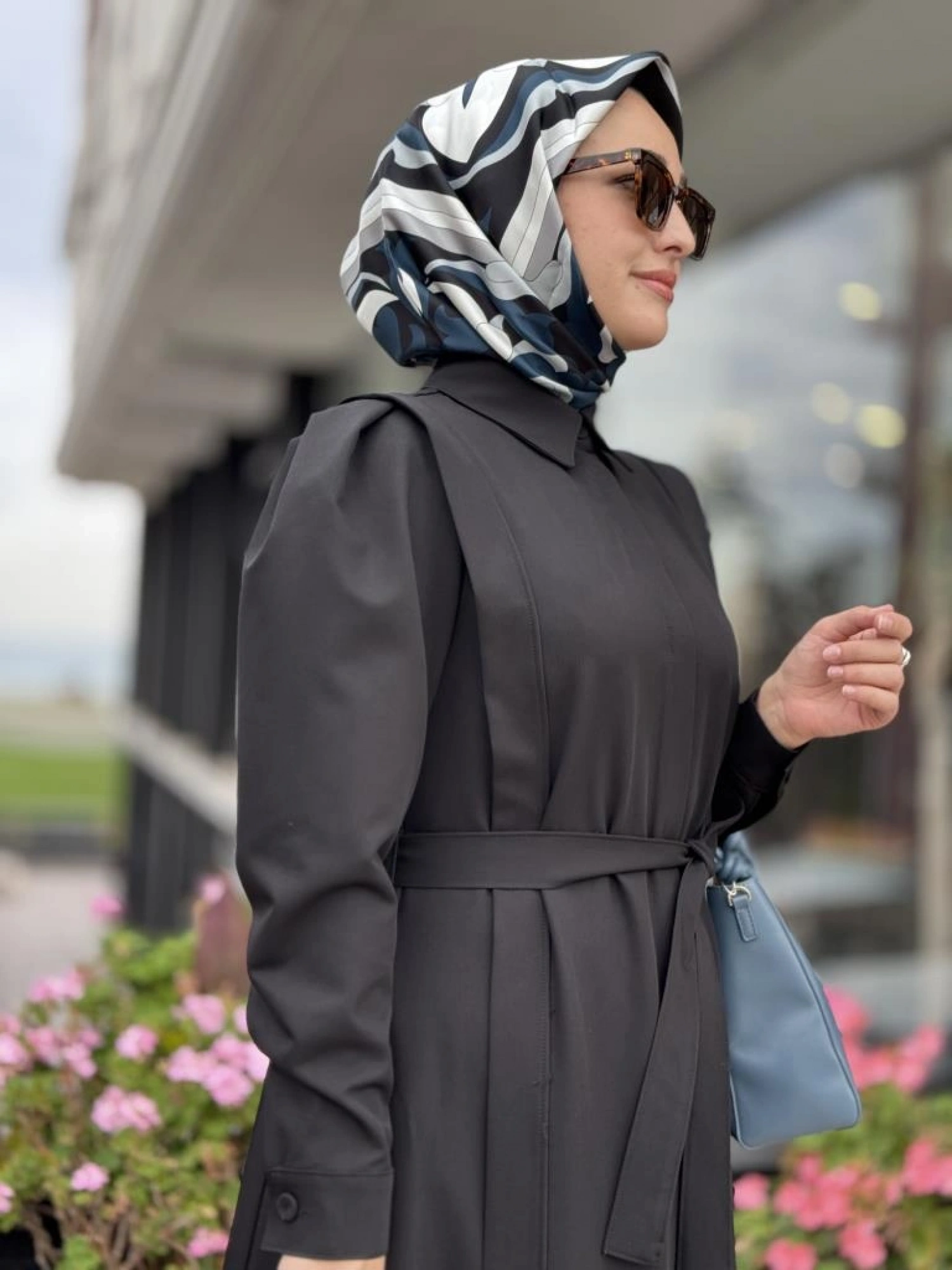 Qupra Etek Ucu Nakış İşlemeli Omuz Detaylı ElbiseWAC95003