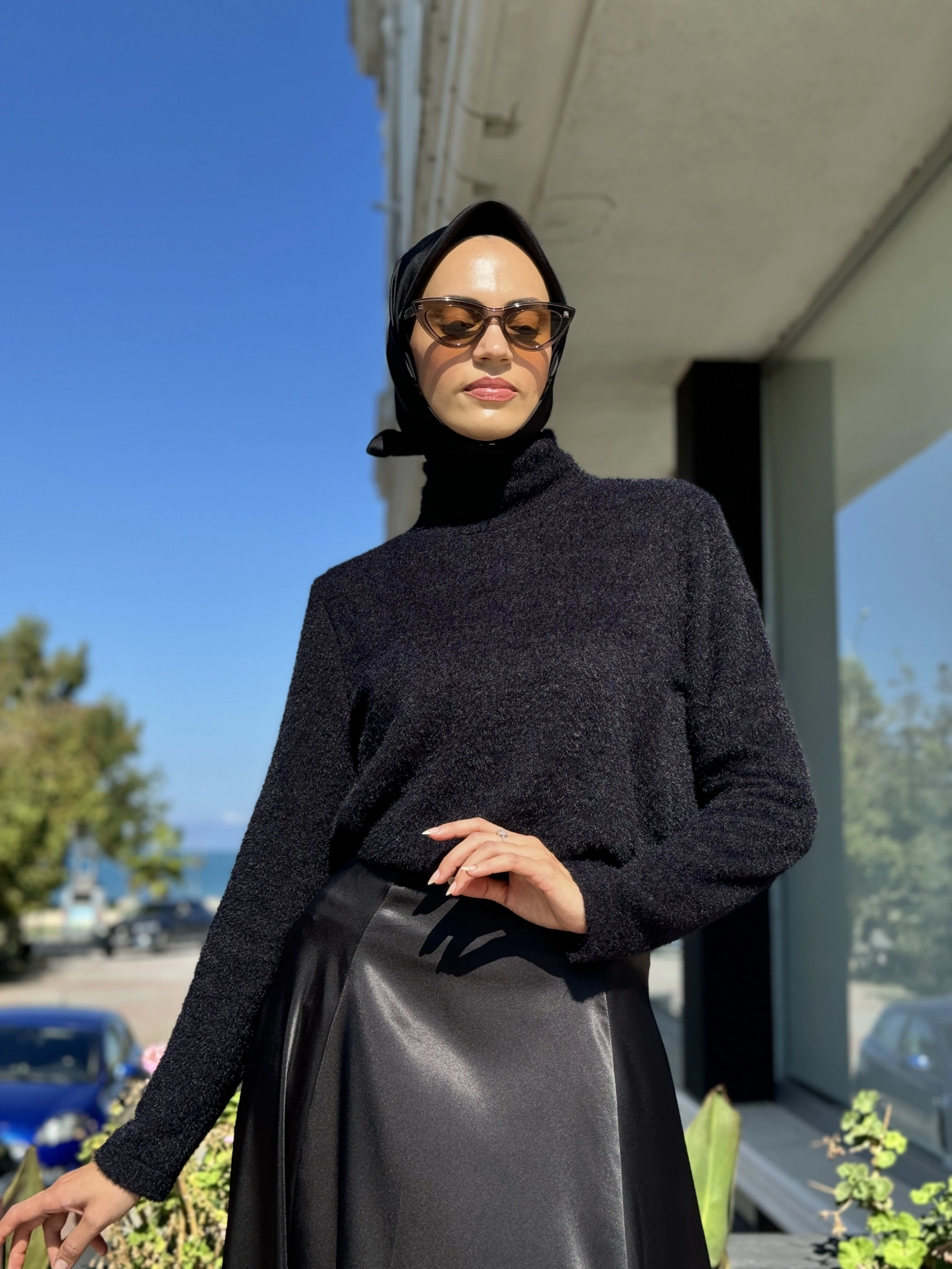 Qupra Taş Detaylı Bluz Balon Etek Takım QAZ72095