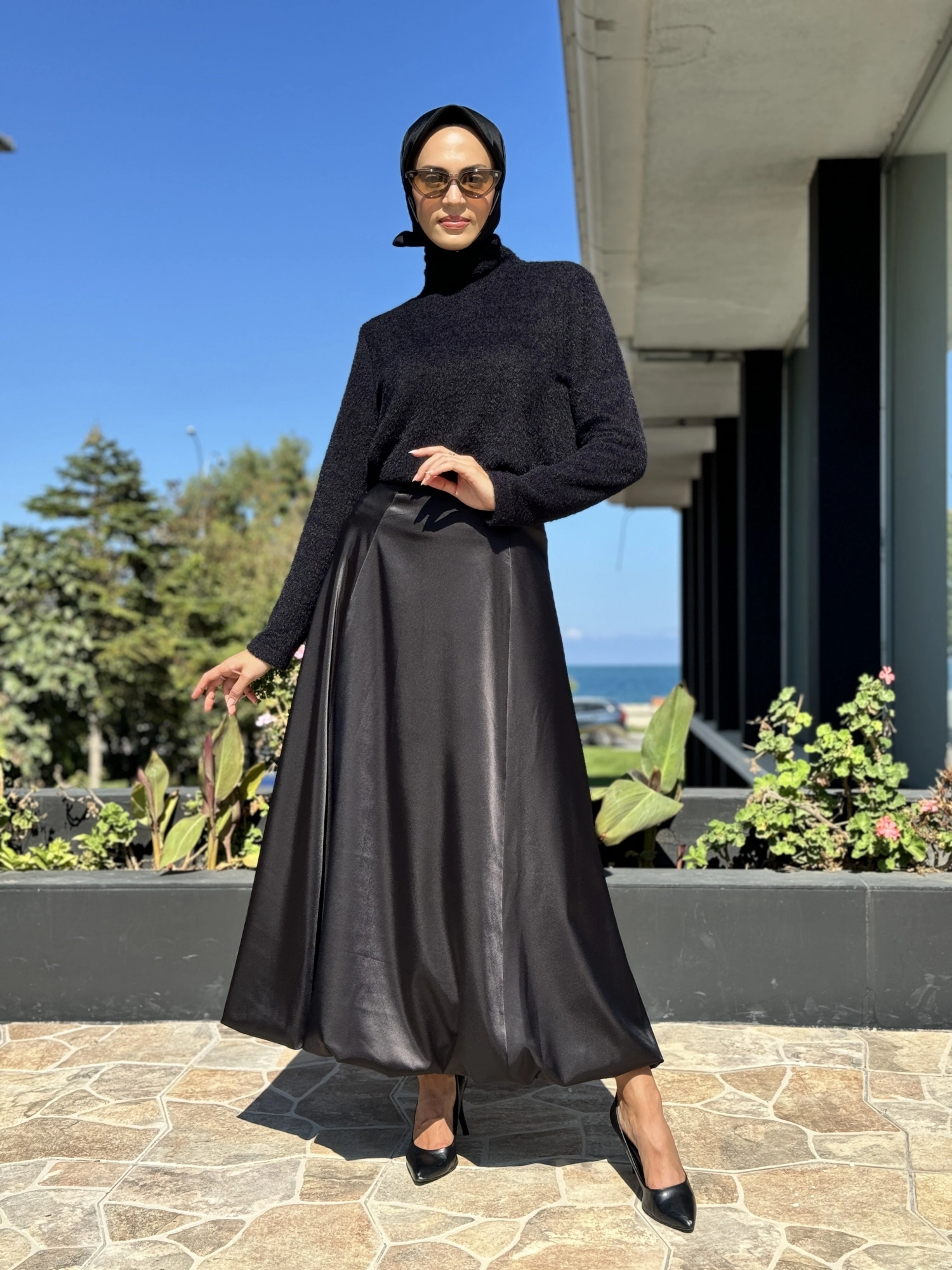 Qupra Taş Detaylı Bluz Balon Etek Takım QAZ72095