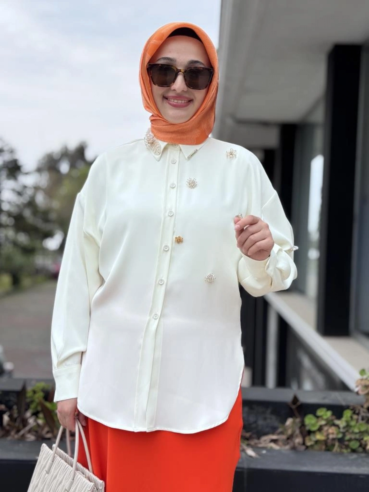 SENNA Gabrielle Boncuk Çiçek Detaylı Gömlek SD21014