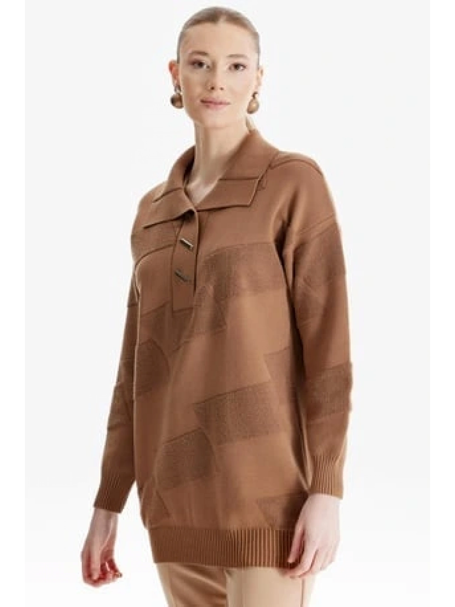 Tığ Triko Polo Yakalı Kabartma Örgülü Triko Tunik TNK21544