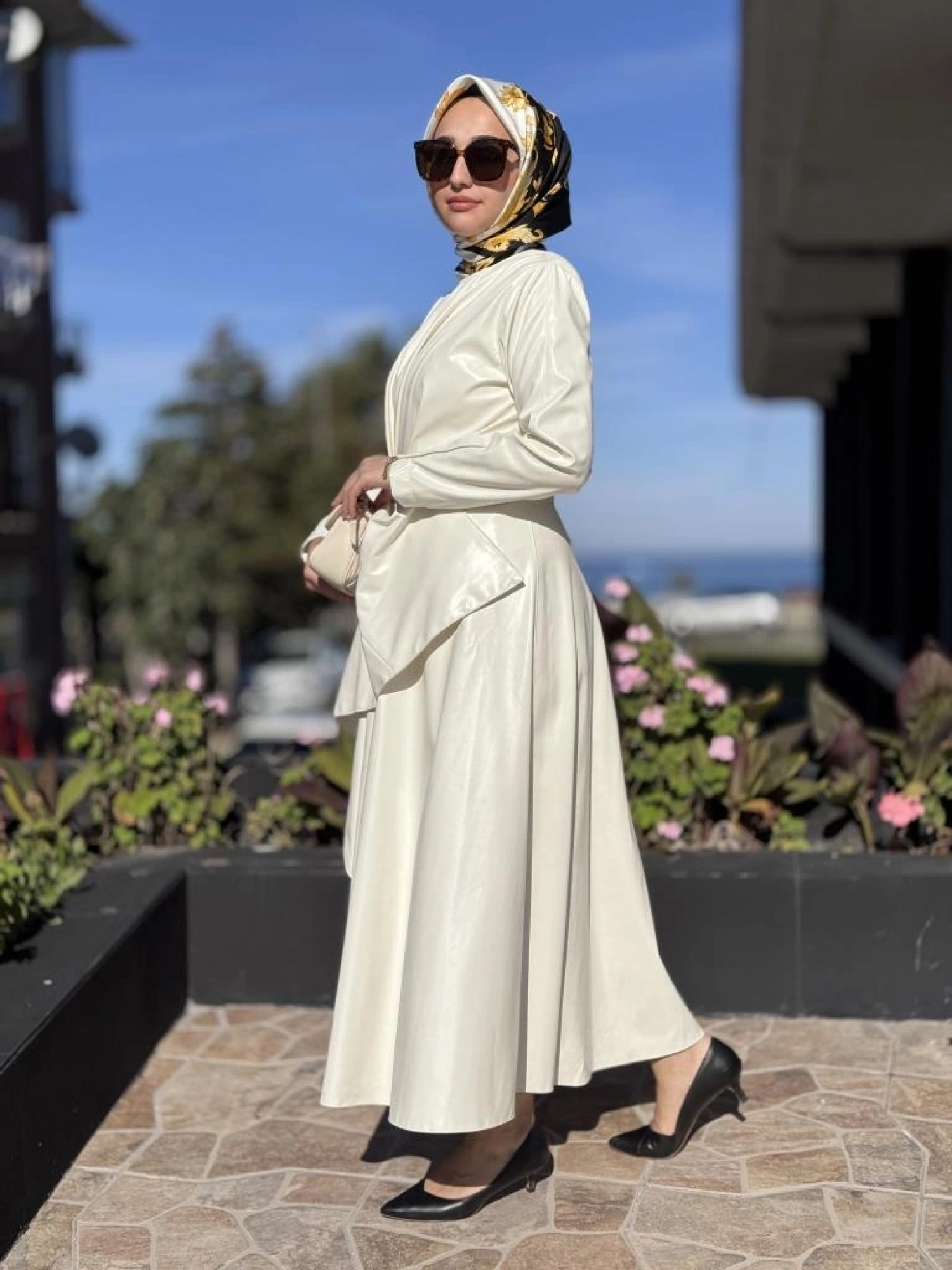 Vuu Belden Fiyonklu Deri Elbise